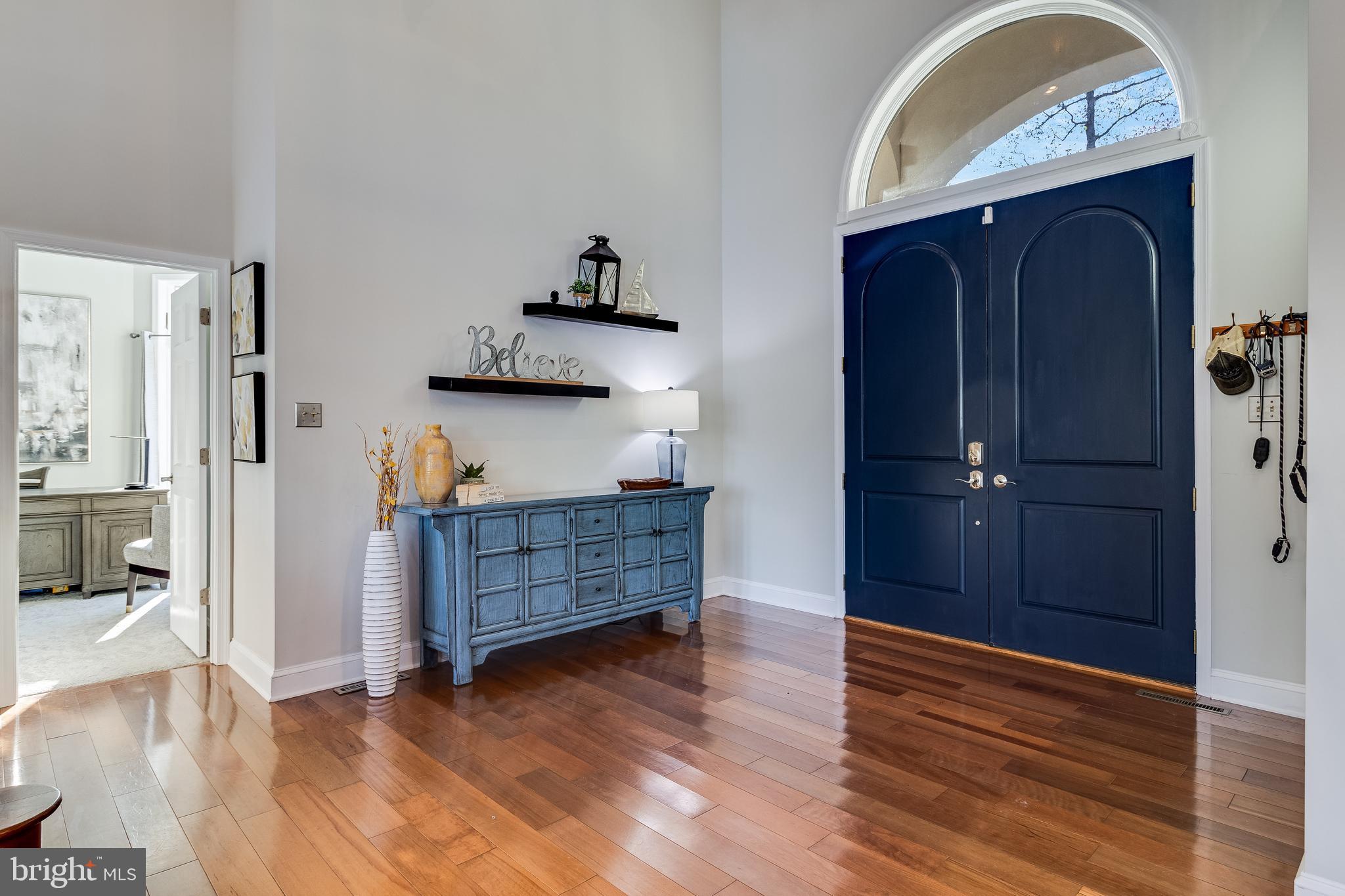 CHRISTMAS HILL - Residential