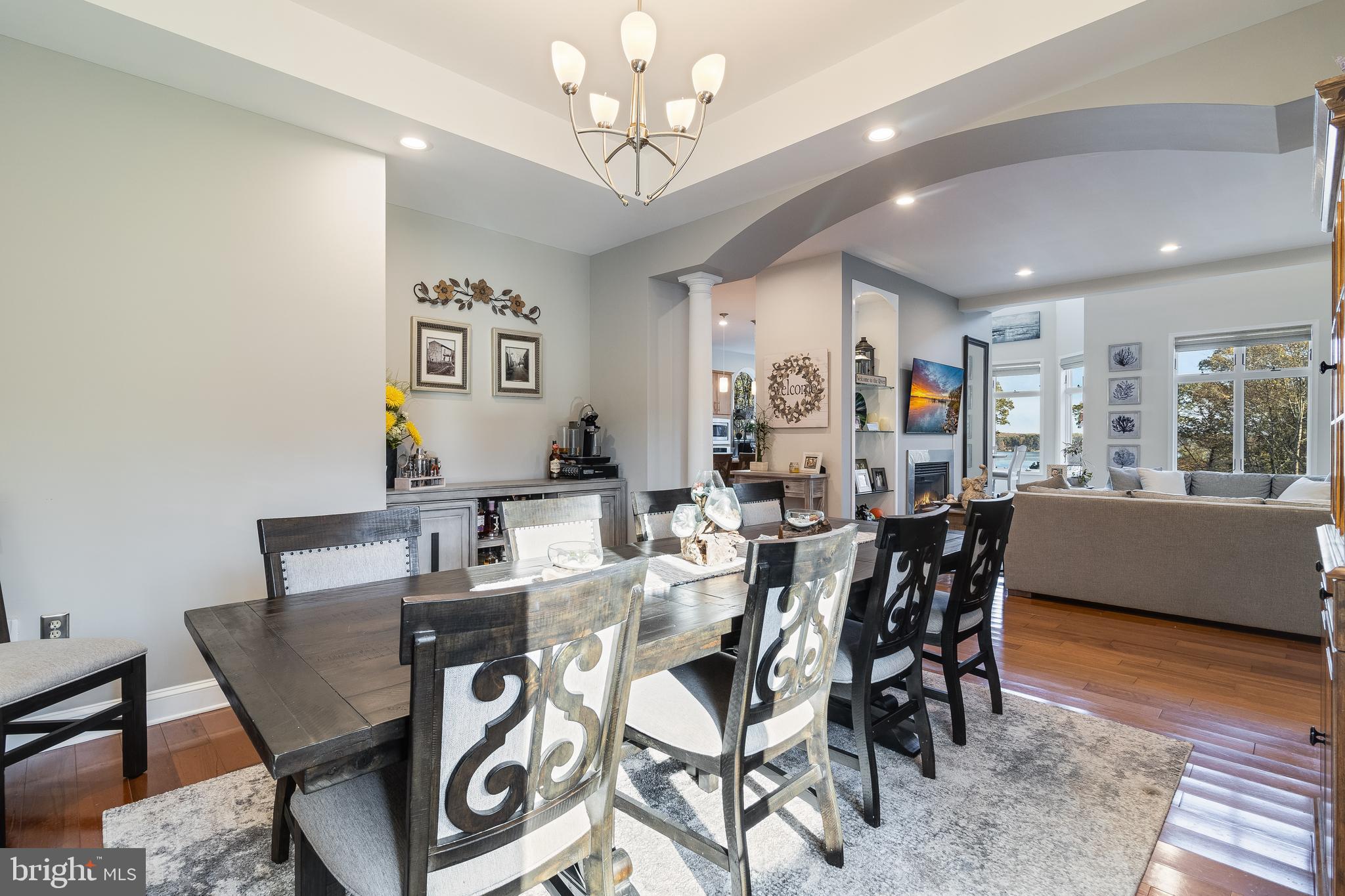 CHRISTMAS HILL - Residential