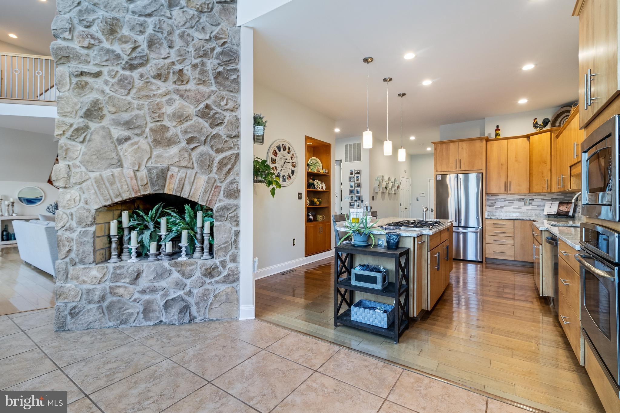 CHRISTMAS HILL - Residential