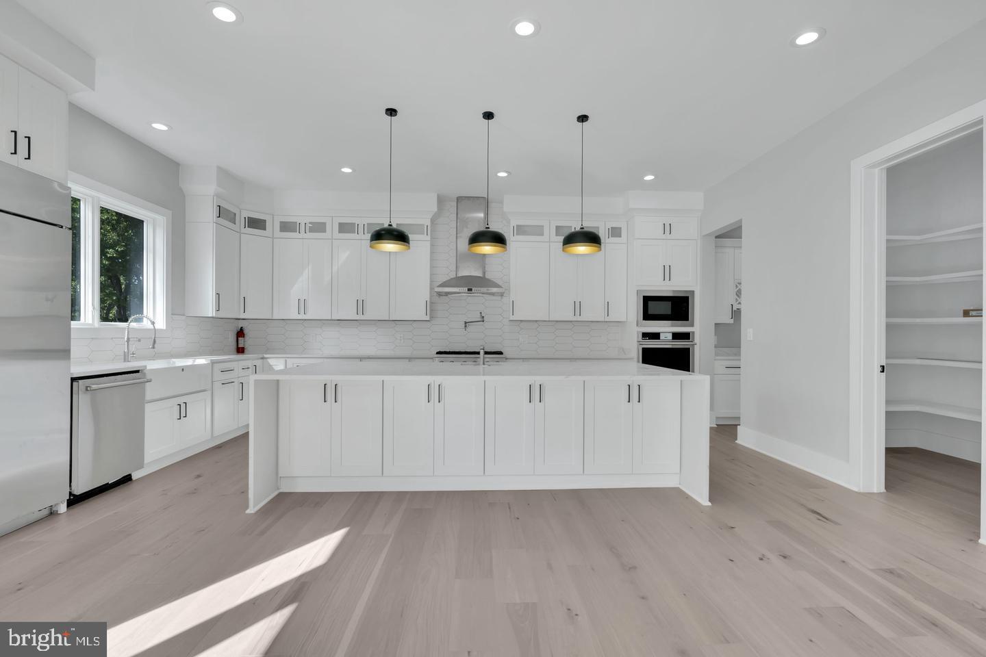 PIMMIT HILLS - Residential