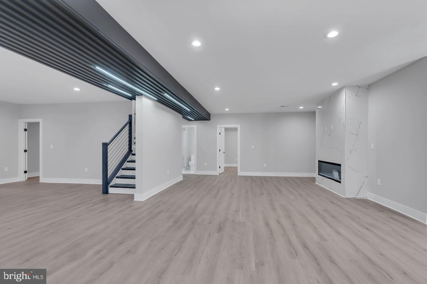 PIMMIT HILLS - Residential