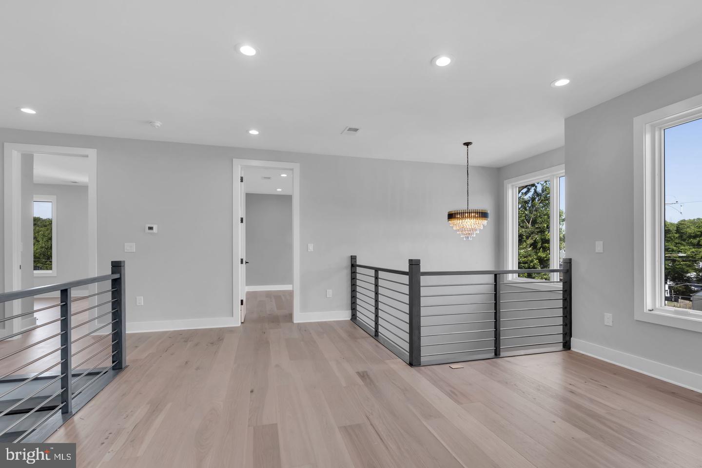 PIMMIT HILLS - Residential