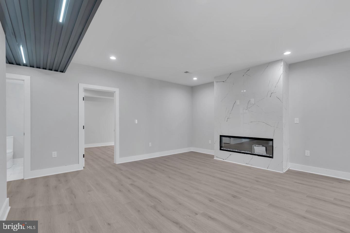 PIMMIT HILLS - Residential