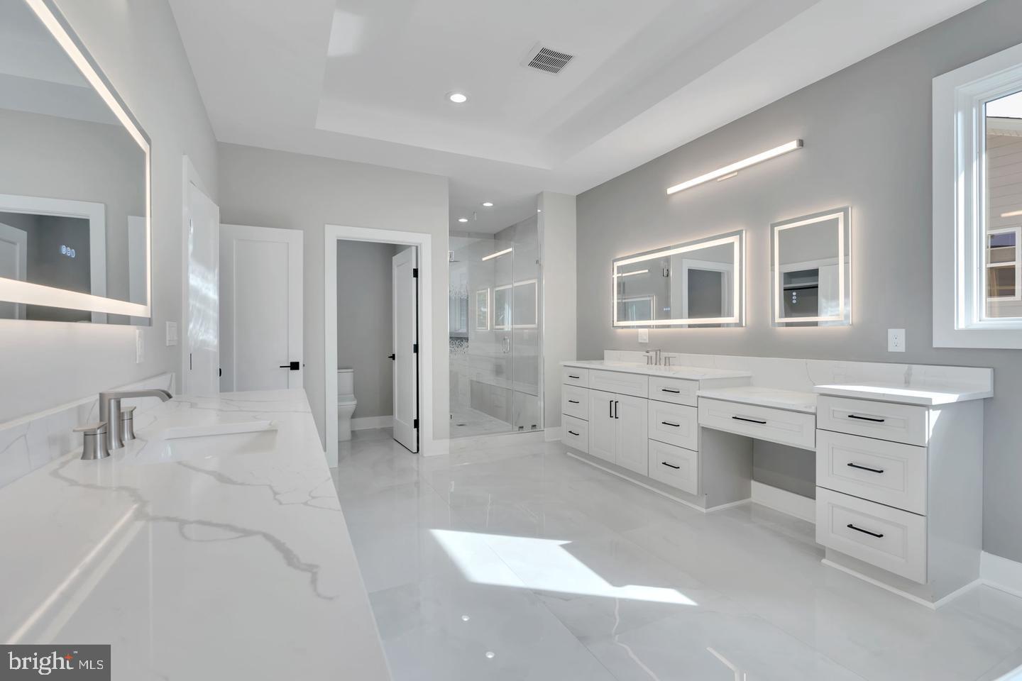 PIMMIT HILLS - Residential