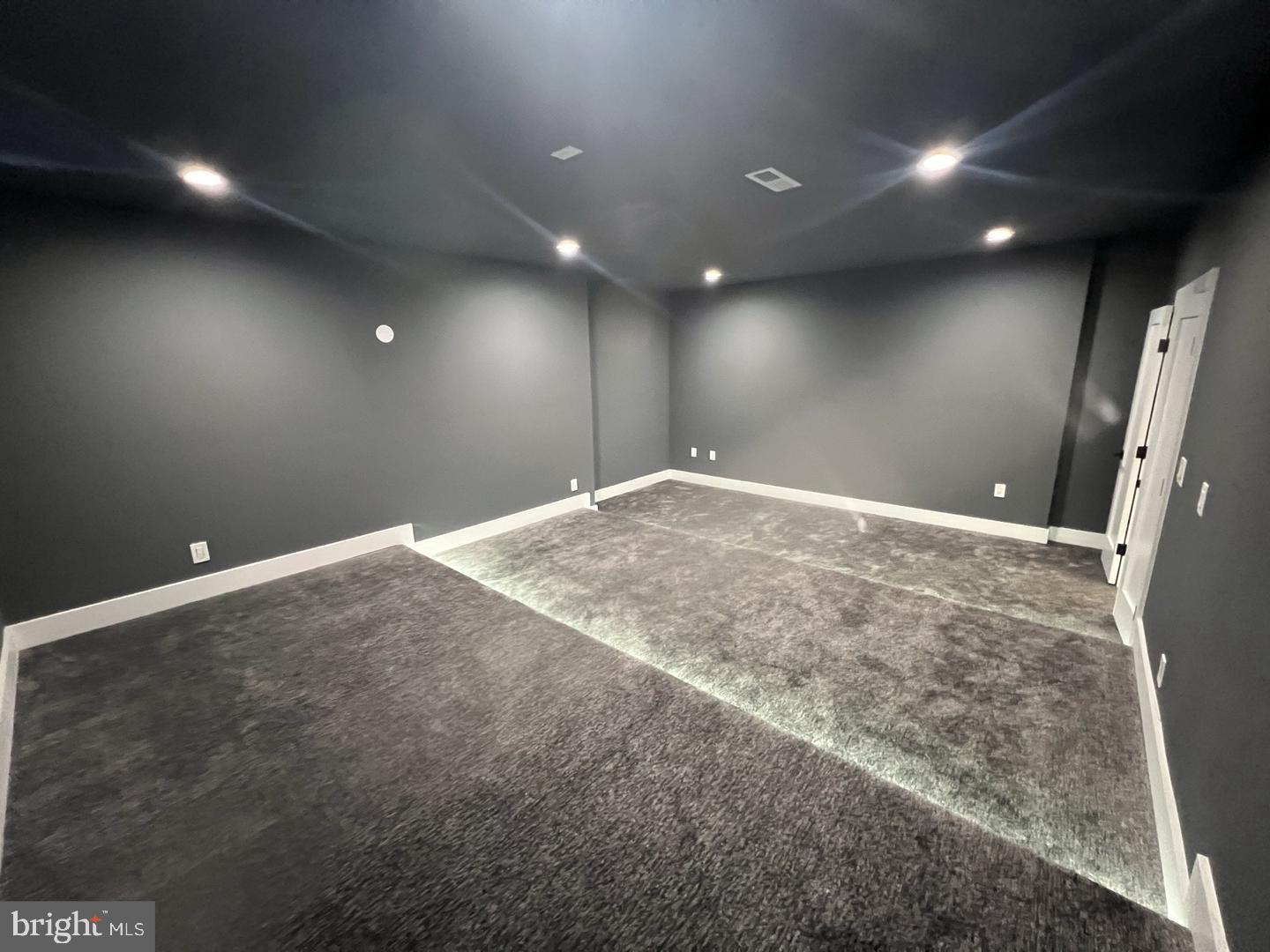 PIMMIT HILLS - Residential