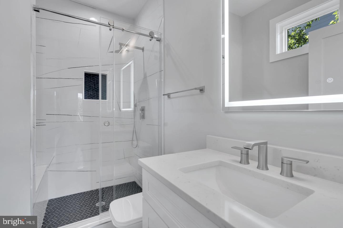 PIMMIT HILLS - Residential