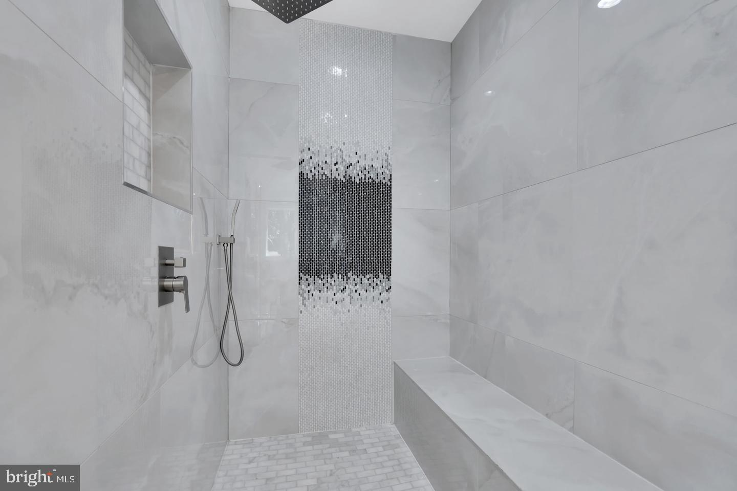 PIMMIT HILLS - Residential