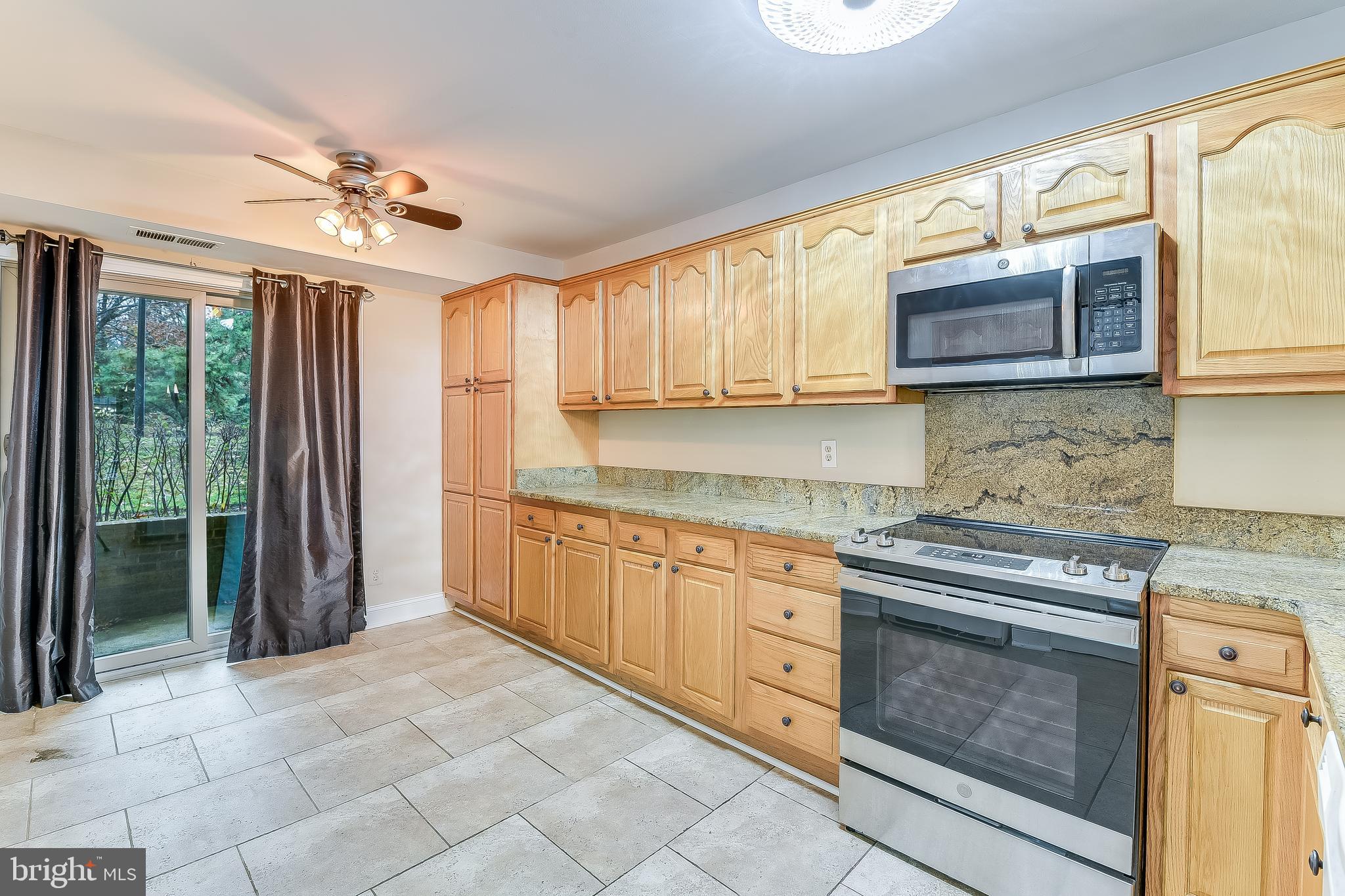 VILLAGE OF CHESAPEAKE HARBOUR - Residential Lease