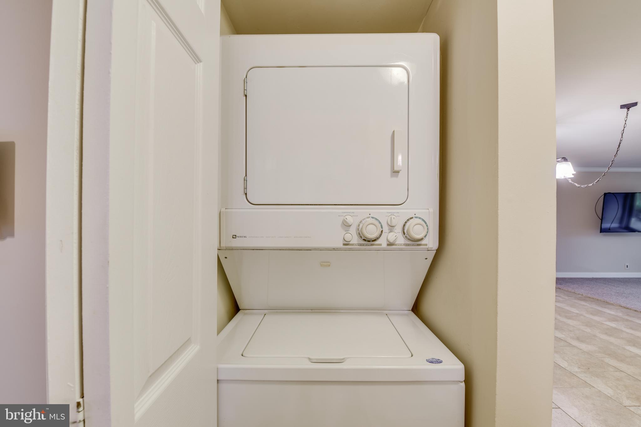 VILLAGE OF CHESAPEAKE HARBOUR - Residential Lease