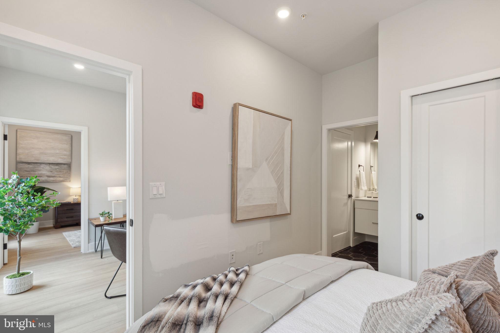 ROXBOROUGH - Residential Lease