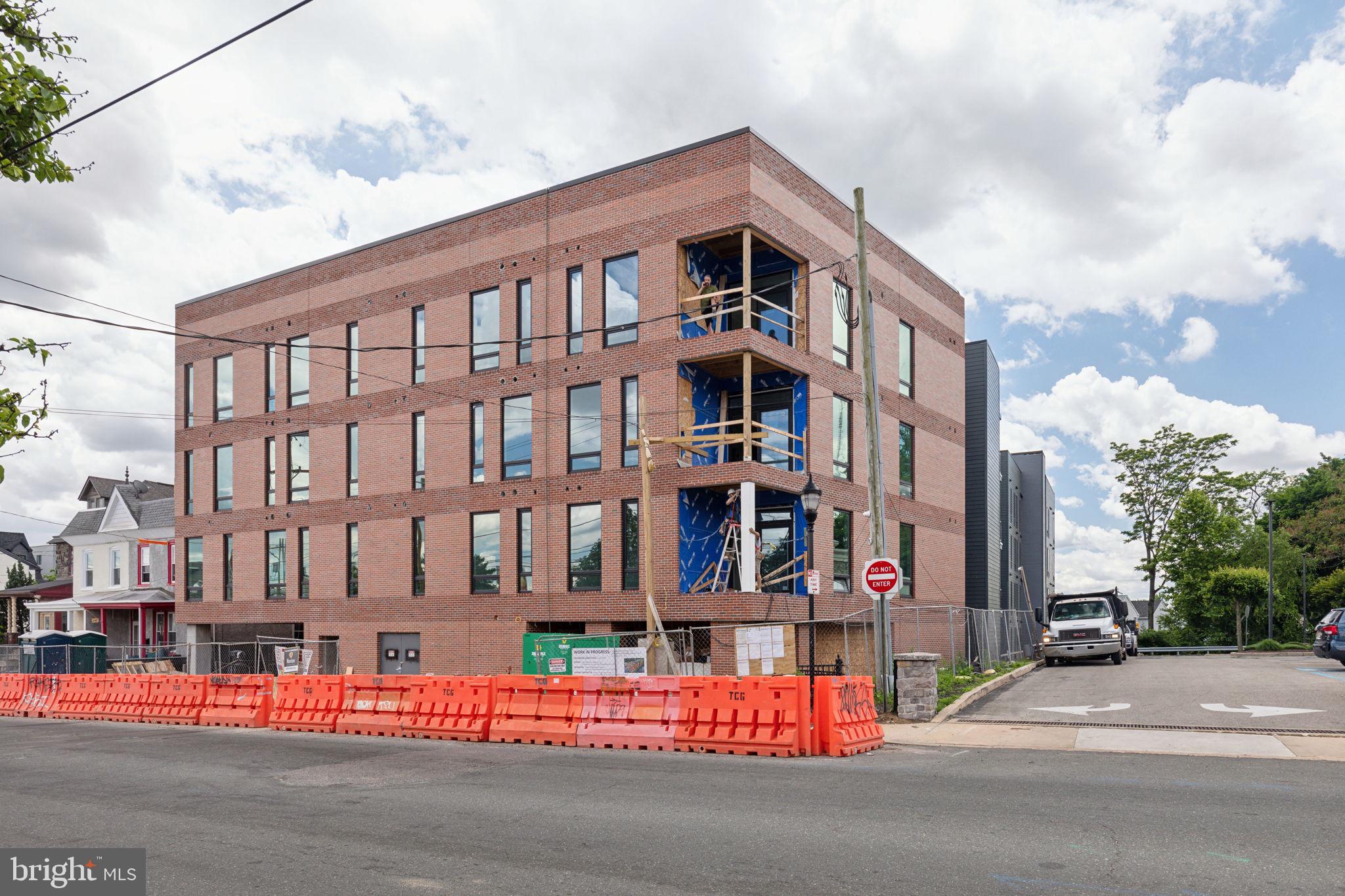 ROXBOROUGH - Residential Lease