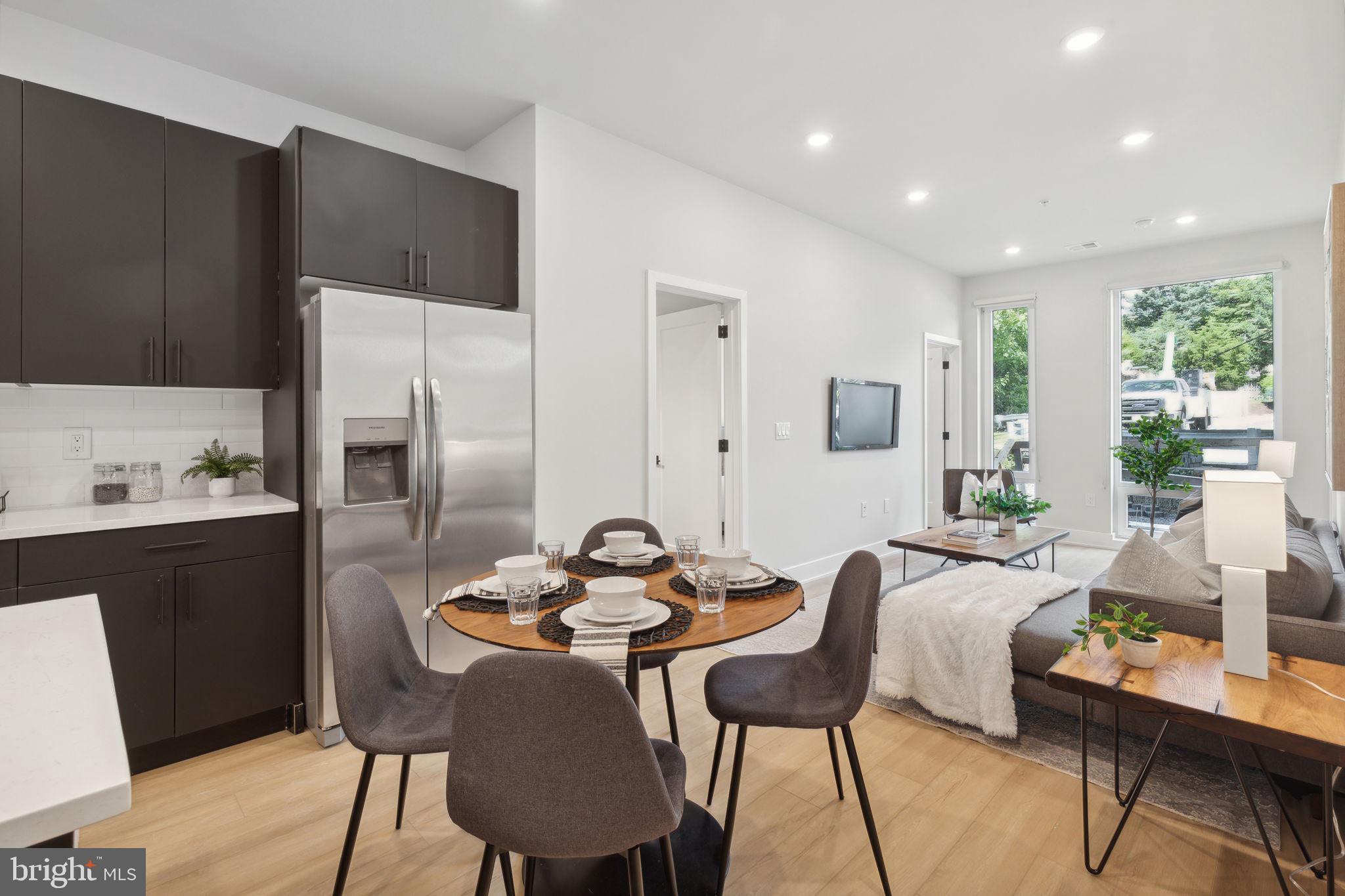 ROXBOROUGH - Residential Lease