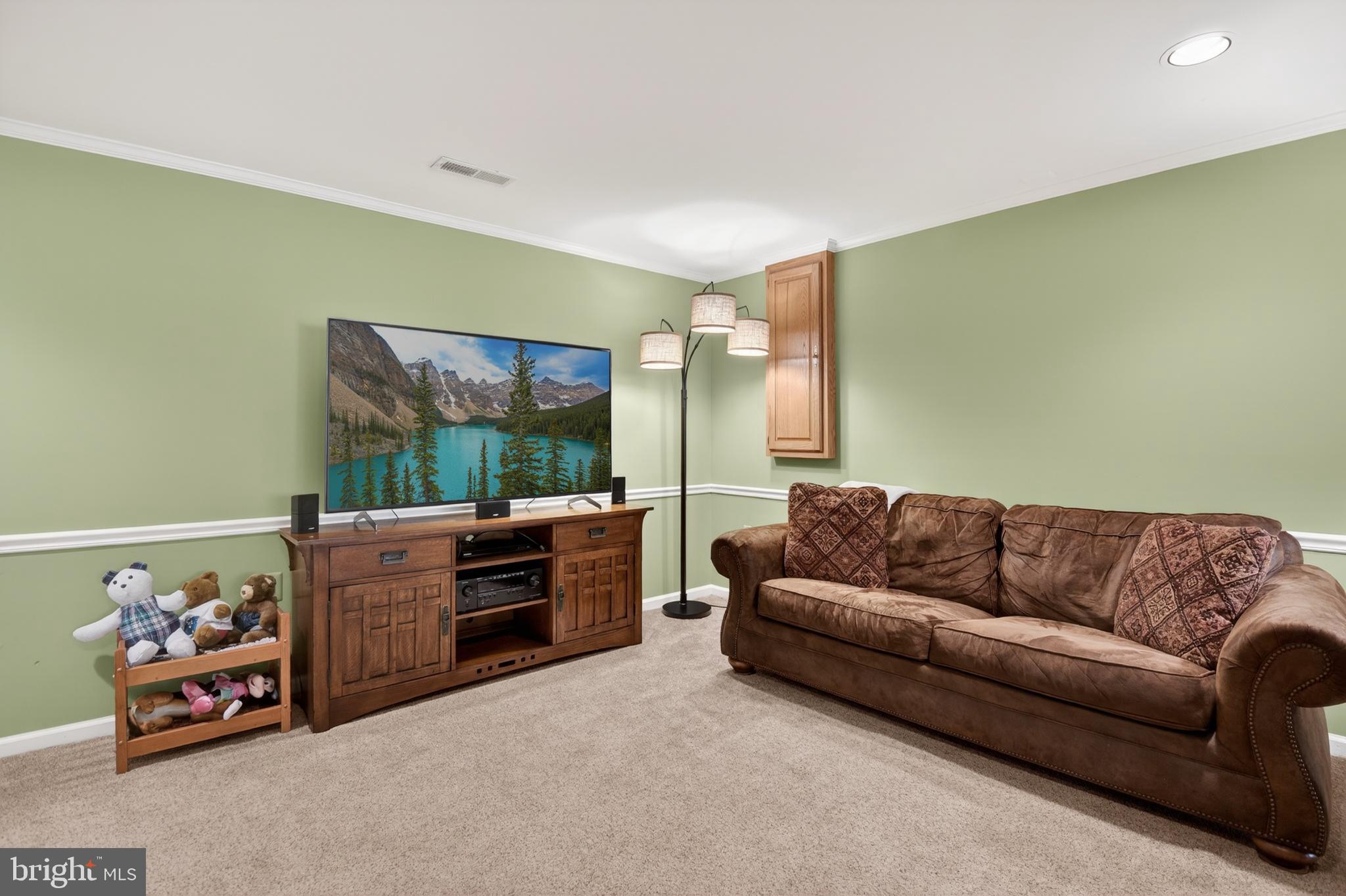 KINGS VALLEY MANOR - Residential