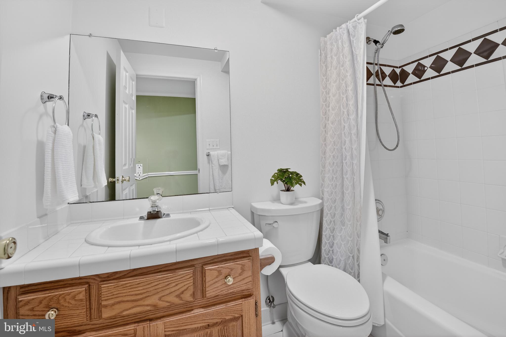 KINGS VALLEY MANOR - Residential