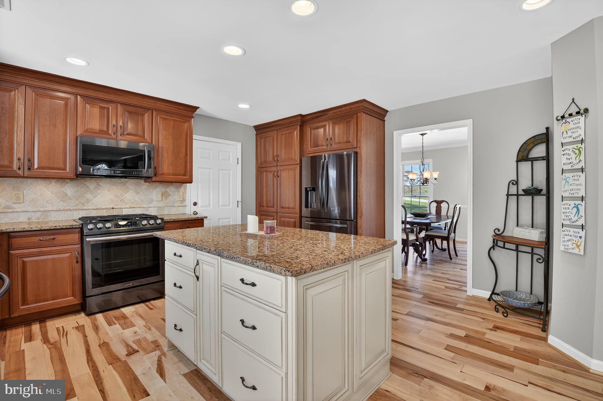 KINGS VALLEY MANOR - Residential