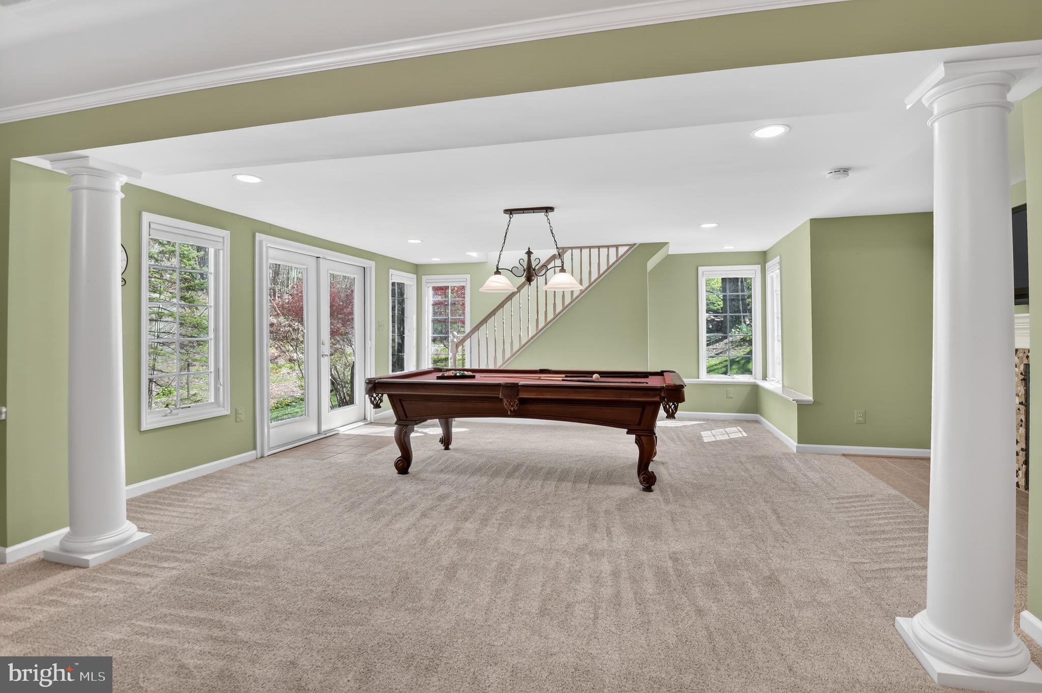 KINGS VALLEY MANOR - Residential