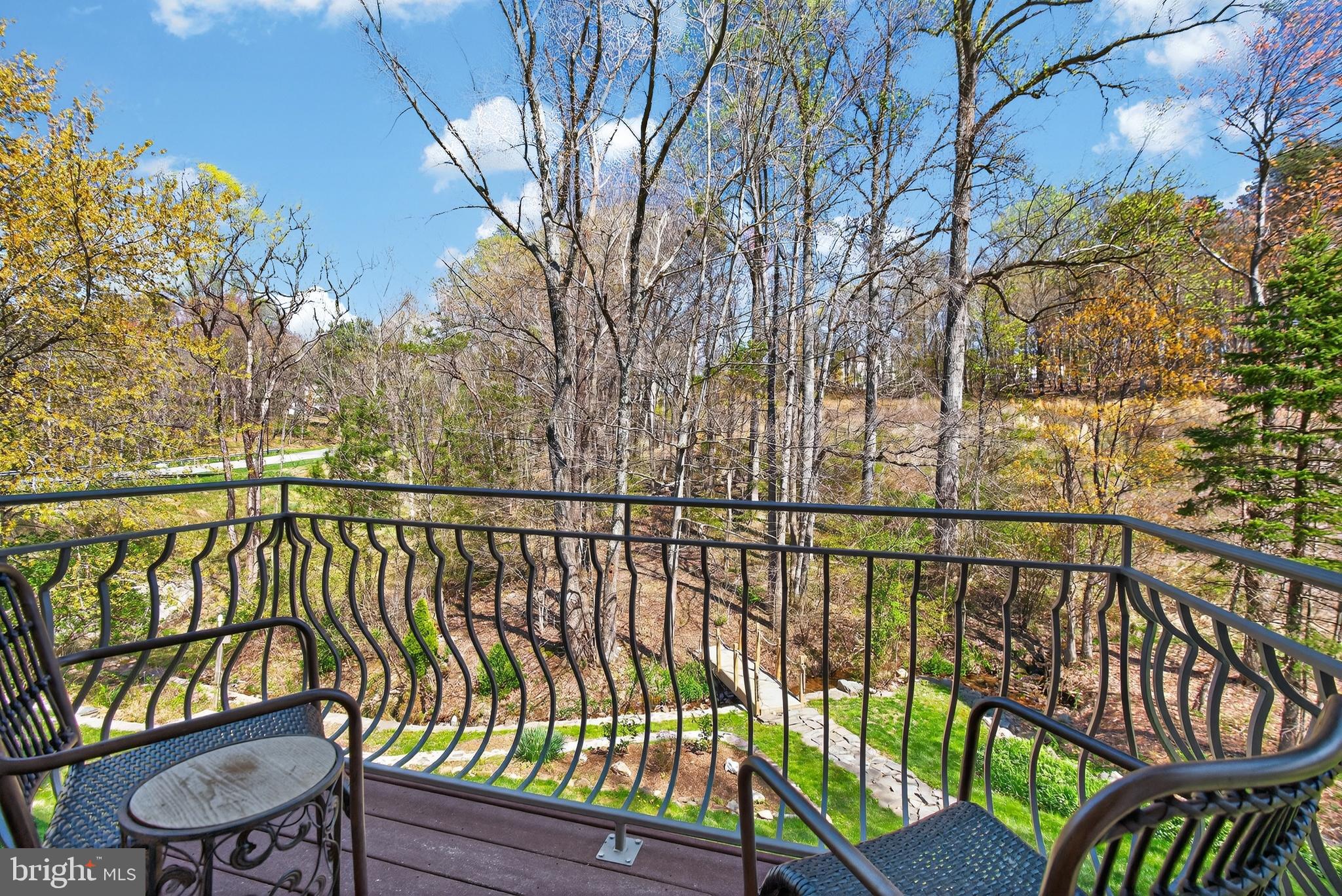 KINGS VALLEY MANOR - Residential