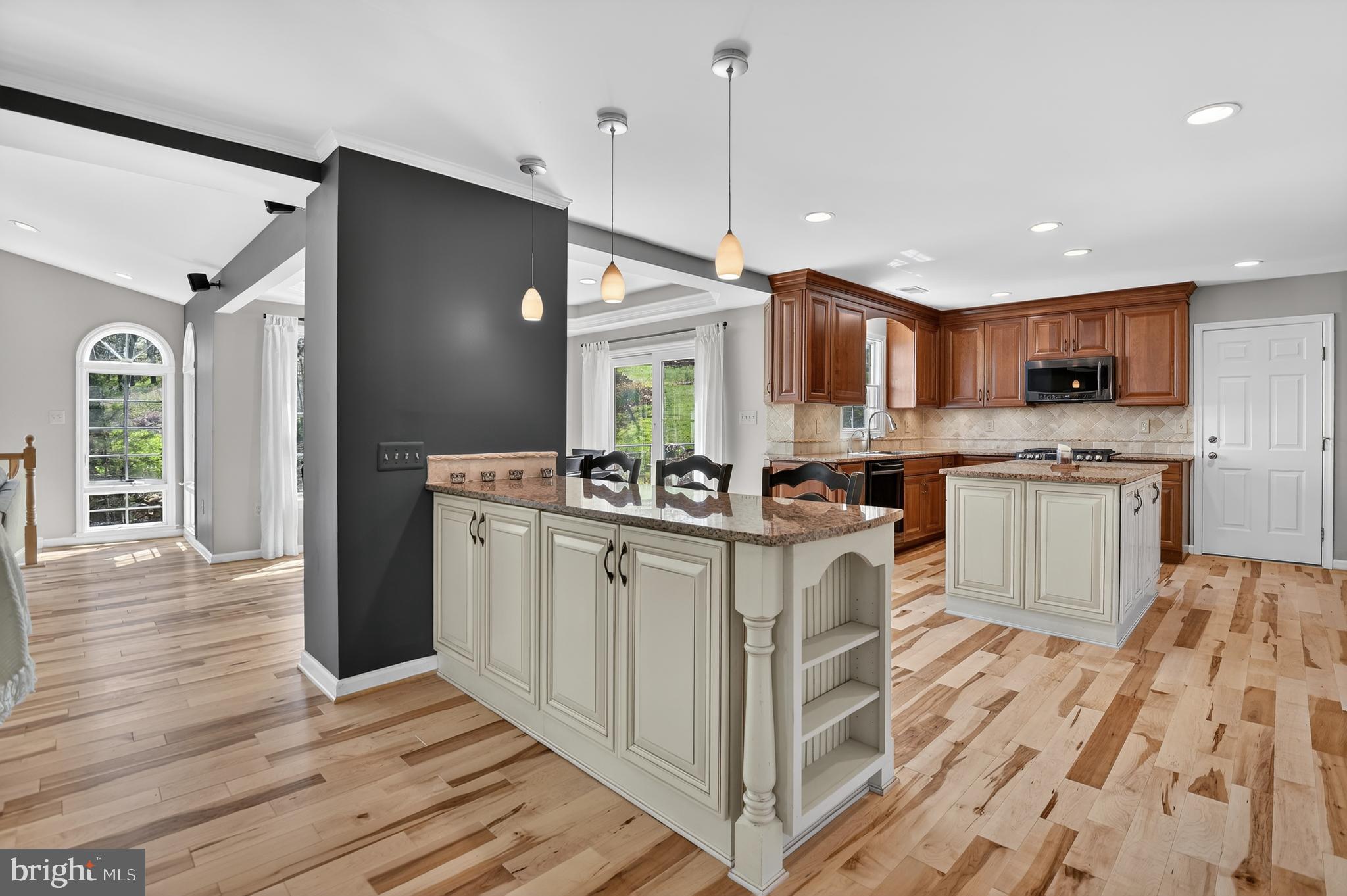 KINGS VALLEY MANOR - Residential