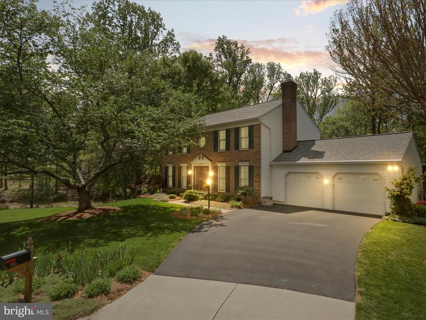 This stunning single-family home, located on a peaceful cul-de-sac, offers over 3,000 sqft of living space and backs up to serene parkland, ensuring both privacy and natural beauty. The professionally landscaped yard enhances the home's curb appeal, and full-view Anderson doors allow for abundant natural light while providing sweeping views of the surrounding landscape.
Inside, you'll find custom hardwood floors and stairs throughout, adding warmth and sophistication to the home’s design. The open gourmet kitchen is perfect for both casual family meals and formal entertaining, featuring modern appliances and ample counter space. The home boasts four spacious bedrooms and three and a half bathrooms, all of which have been beautifully remodeled.
The expansive primary bedroom is a retreat, offering plenty of space and comfort. The home also includes high-end finishes such as crown molding, chair rail, and shadow box detailing, adding a touch of elegance to every room. The dining room features a bay window, showcasing wooded views and creating a peaceful dining atmosphere.
In the living room, a gas fireplace with a mantle adds coziness and charm. The fully finished walk-out basement, with elegant porcelain flooring, provides additional living space and access to the outdoors. For added convenience, there’s a full-size laundry room.
The sunroom, equipped with electricity, offers a bright space to relax and enjoy the view, and the two-level deck provides ample space for outdoor dining, lounging, and entertaining. A fire pit completes the backyard, creating an ideal spot for enjoying evenings under the stars. This home combines luxury, functionality, and a perfect location for modern living.
Updates: 
Updated kitchen and bathrooms
Roof  & Gutter helmet 2015, HVAC 2020, Water Heater 2023
