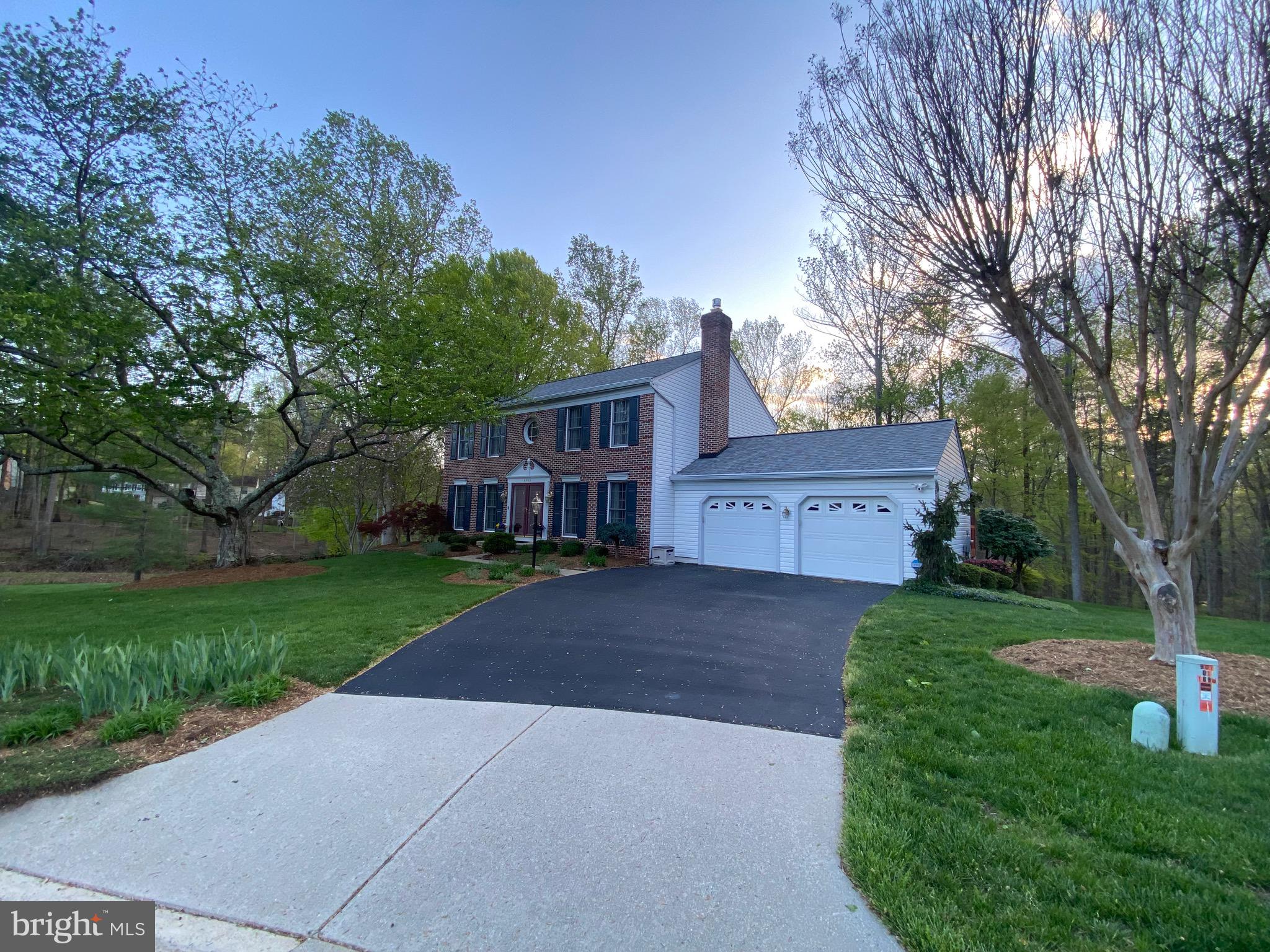 4983 MANOR HOUSE COURT