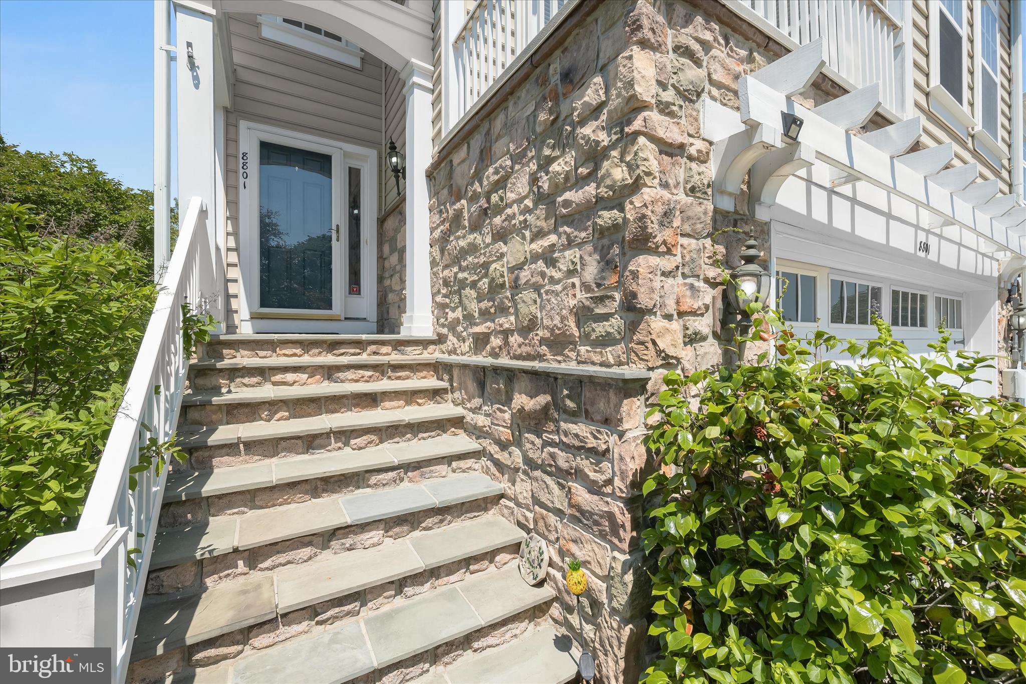 STONE LAKE - Residential