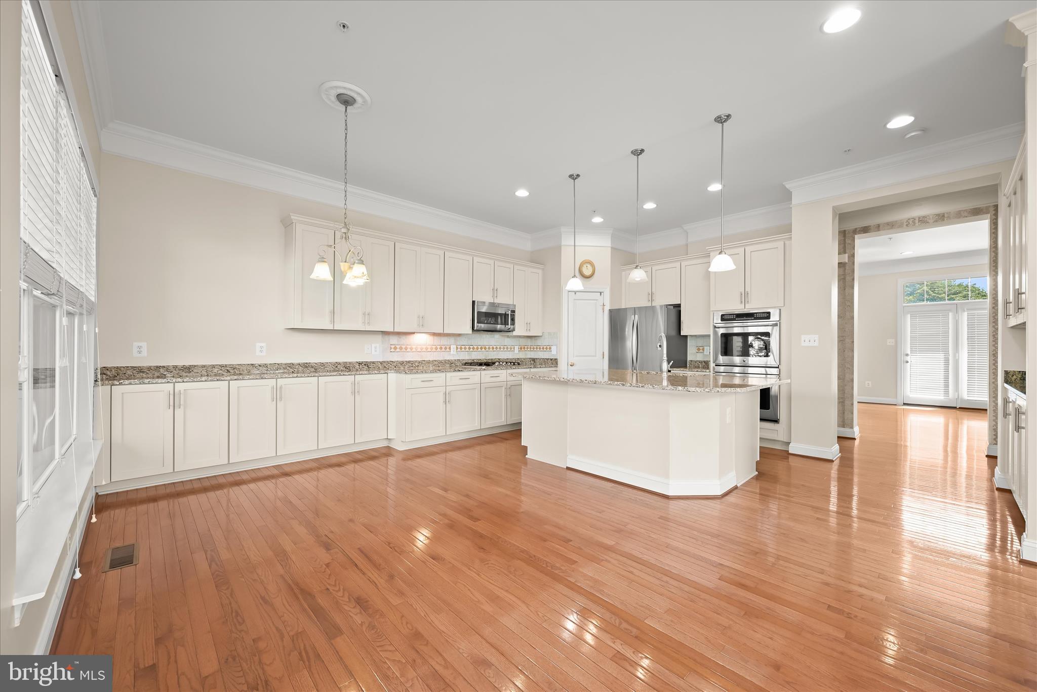 STONE LAKE - Residential