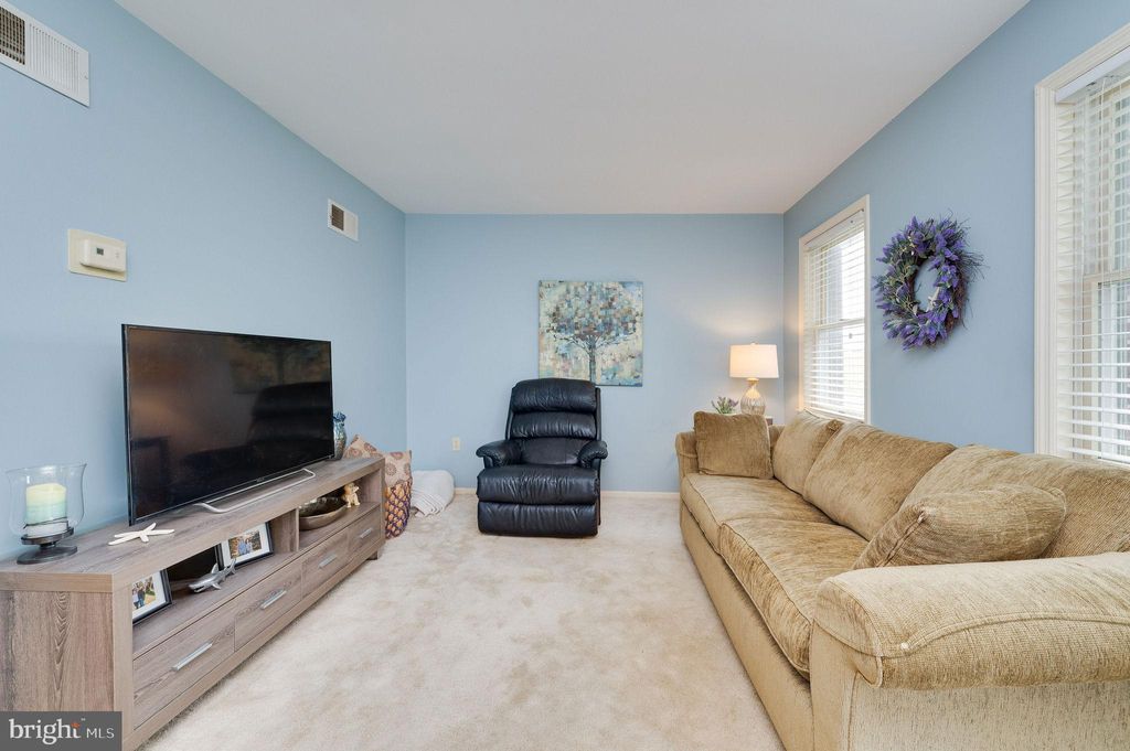 Photo of 400 SNYDER HILL RD, LITITZ, PA 17543 (MLS # PALA2034974)