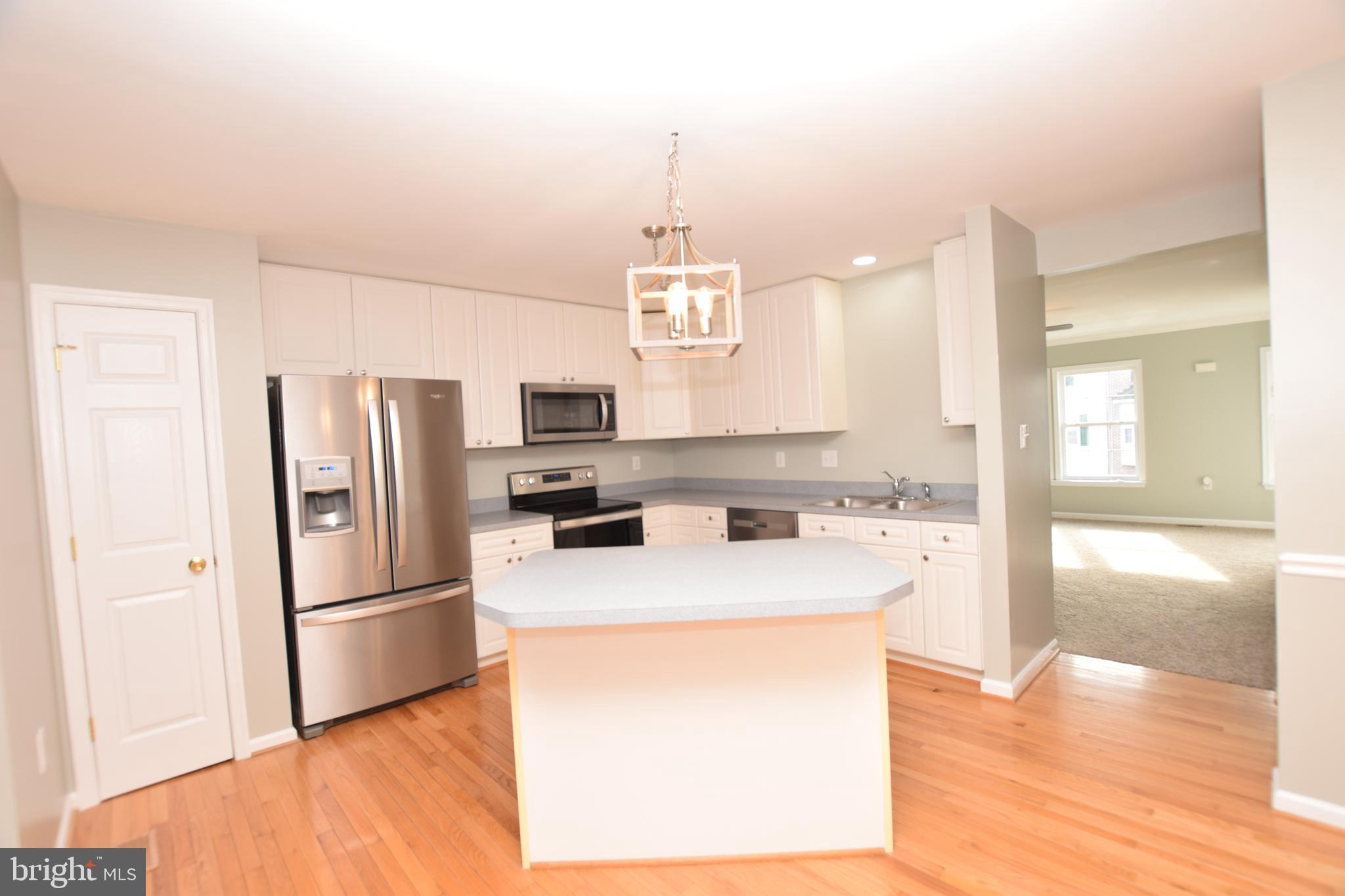 COUNTY GREEN - Residential Lease