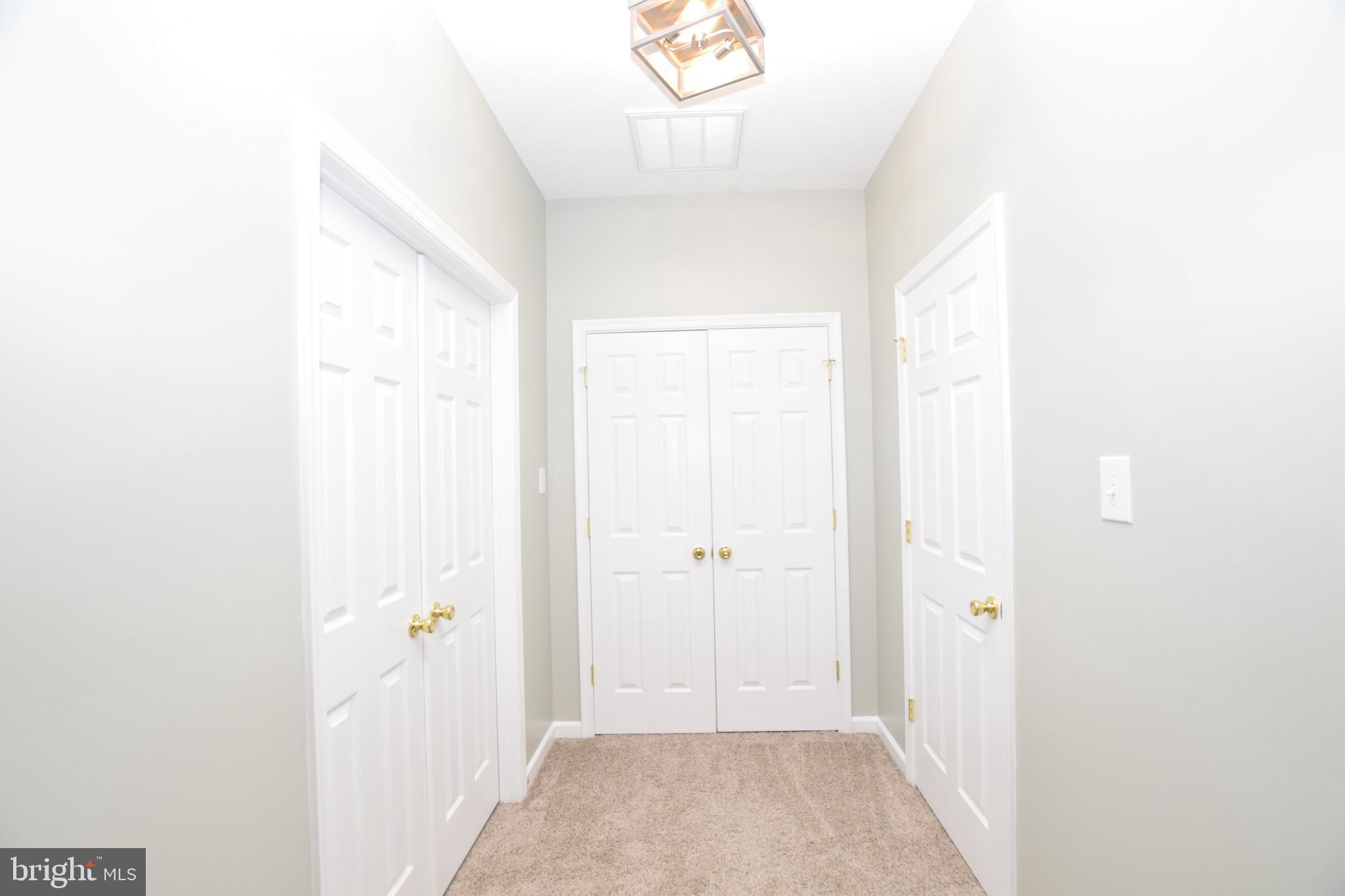 COUNTY GREEN - Residential Lease