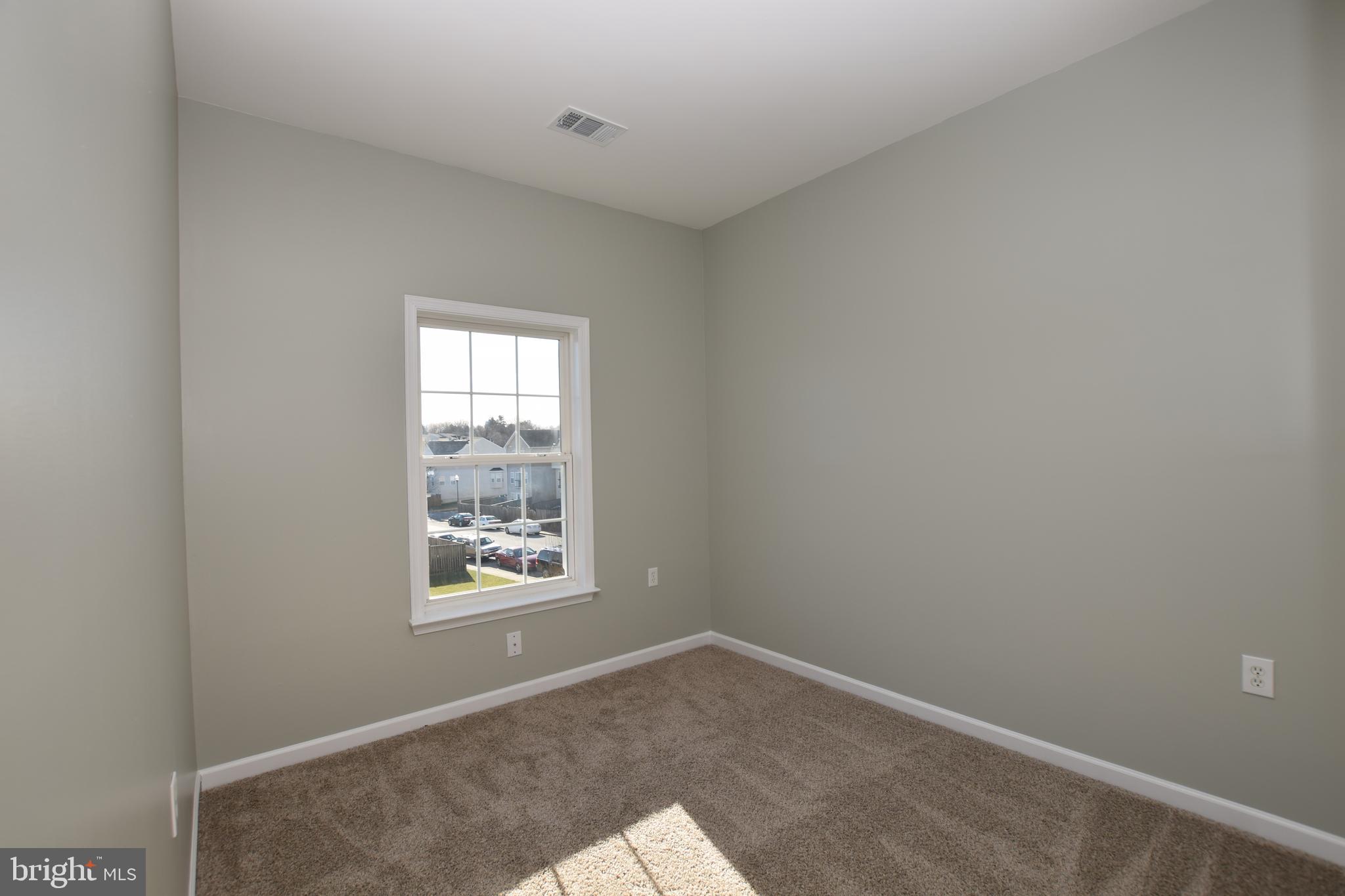 COUNTY GREEN - Residential Lease