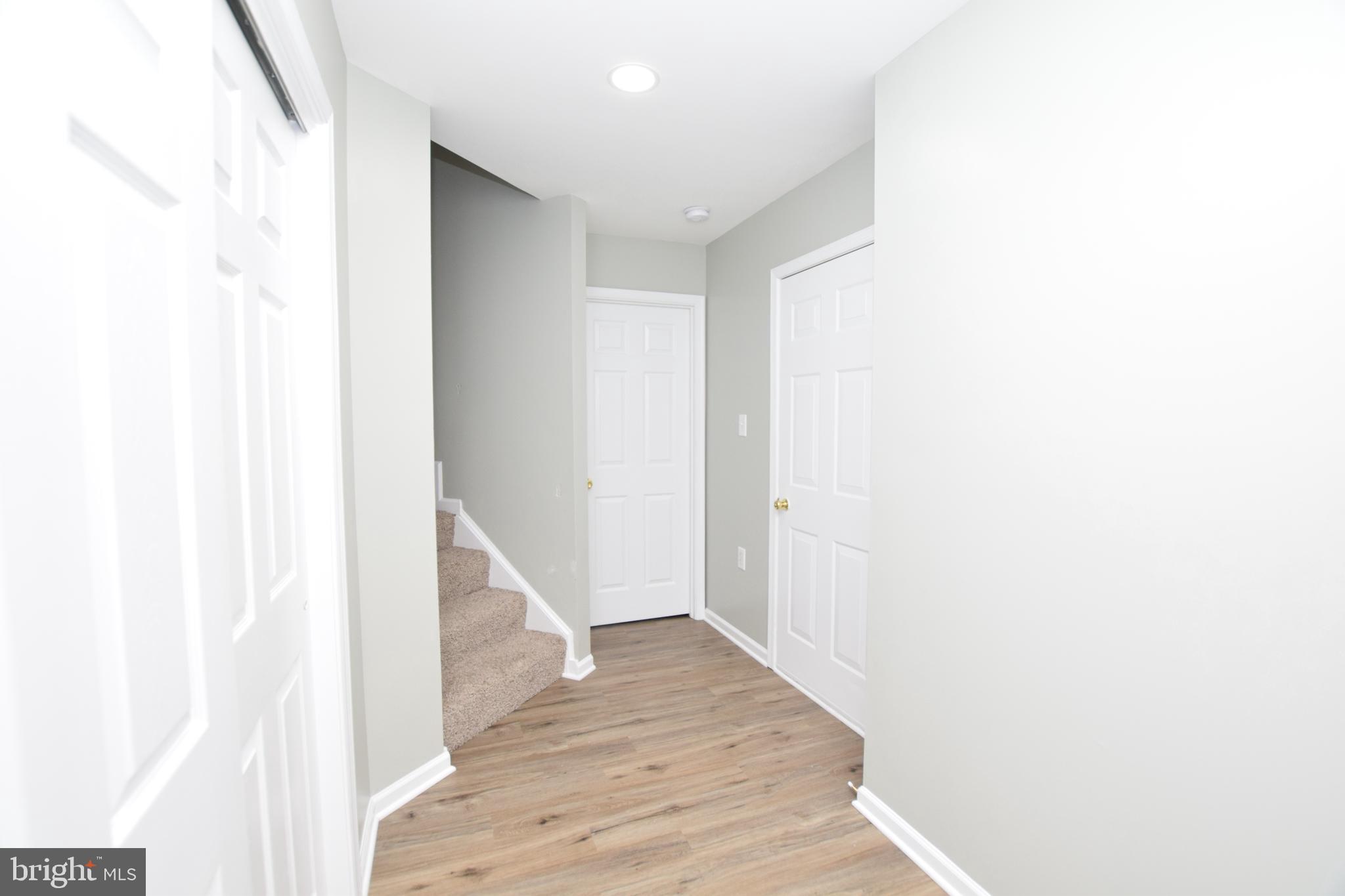 COUNTY GREEN - Residential Lease