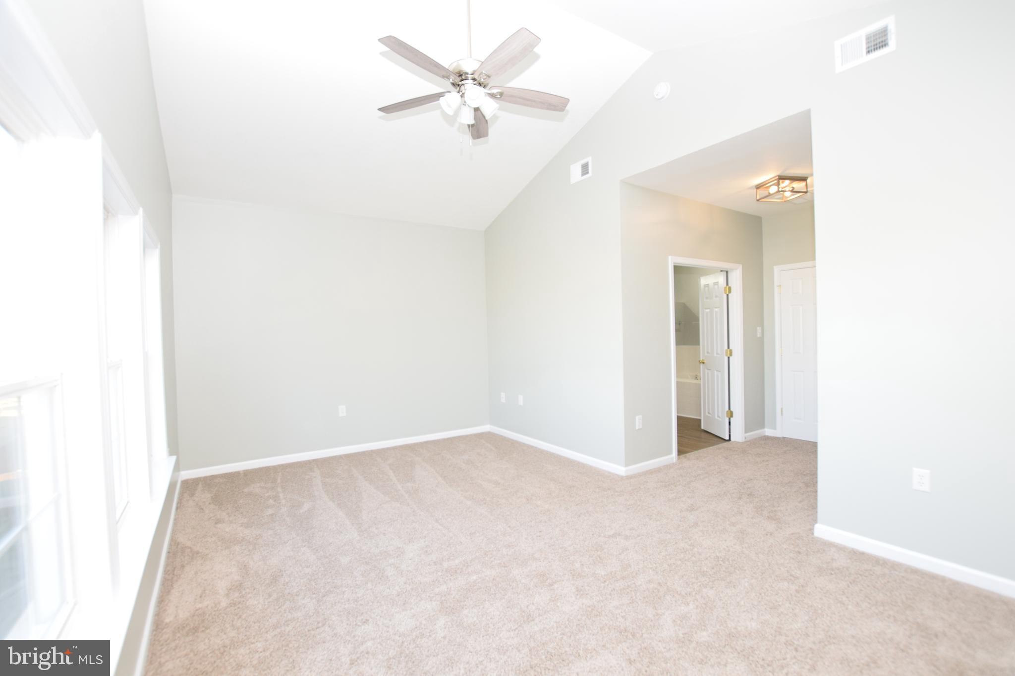 COUNTY GREEN - Residential Lease