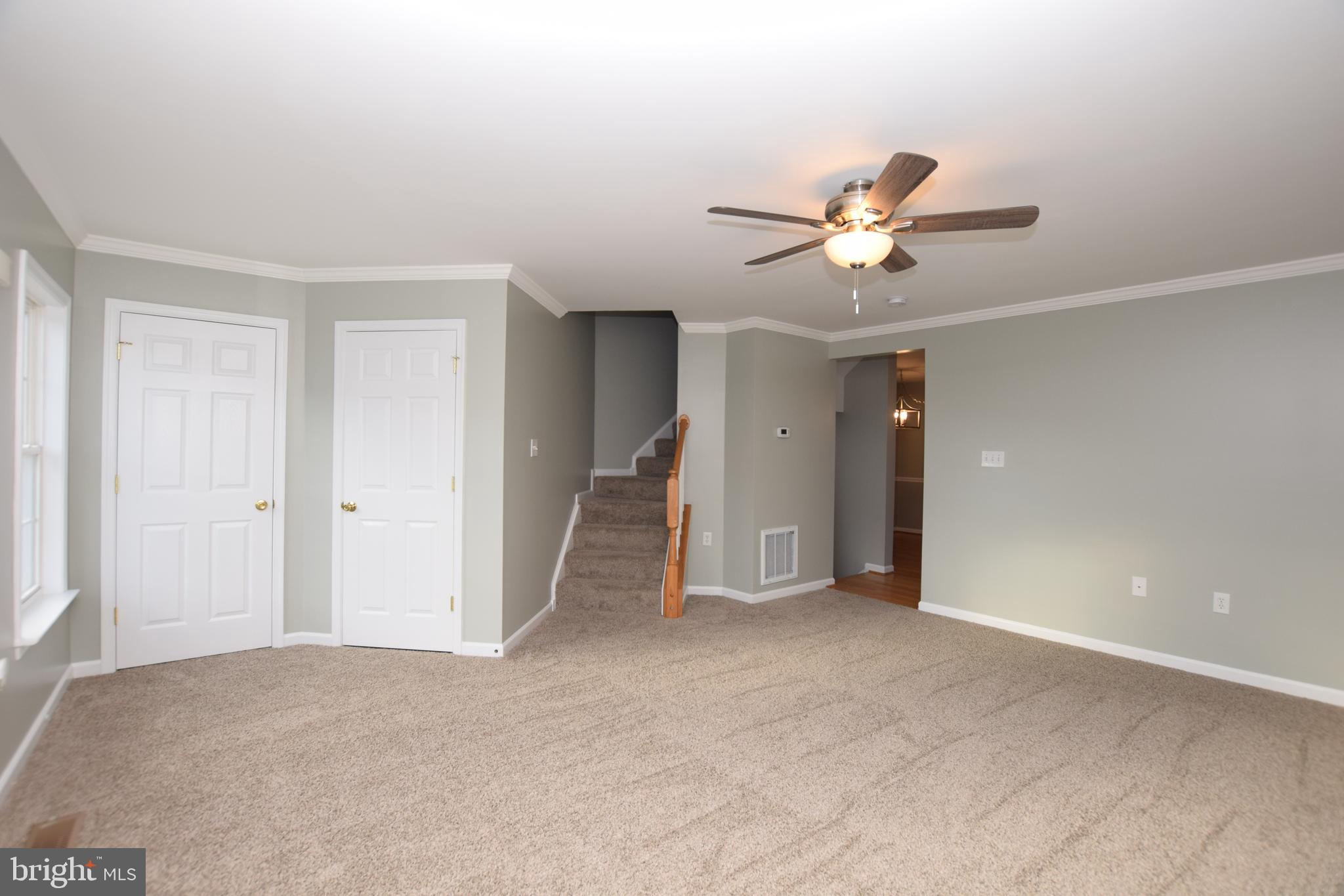 COUNTY GREEN - Residential Lease