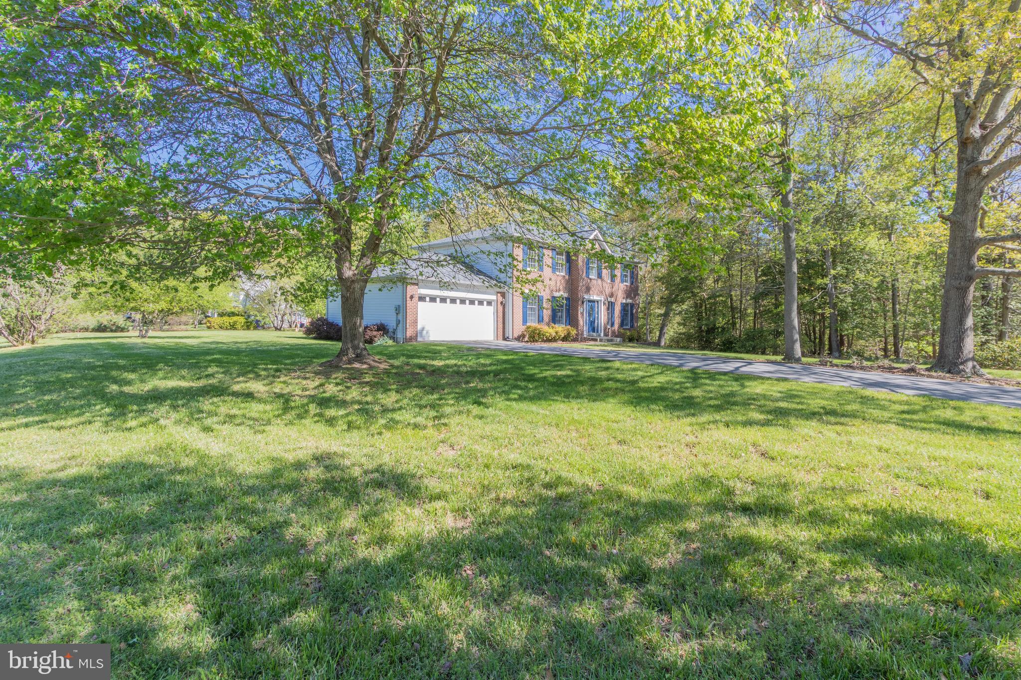 CHAPEL POINT WOODS - Residential