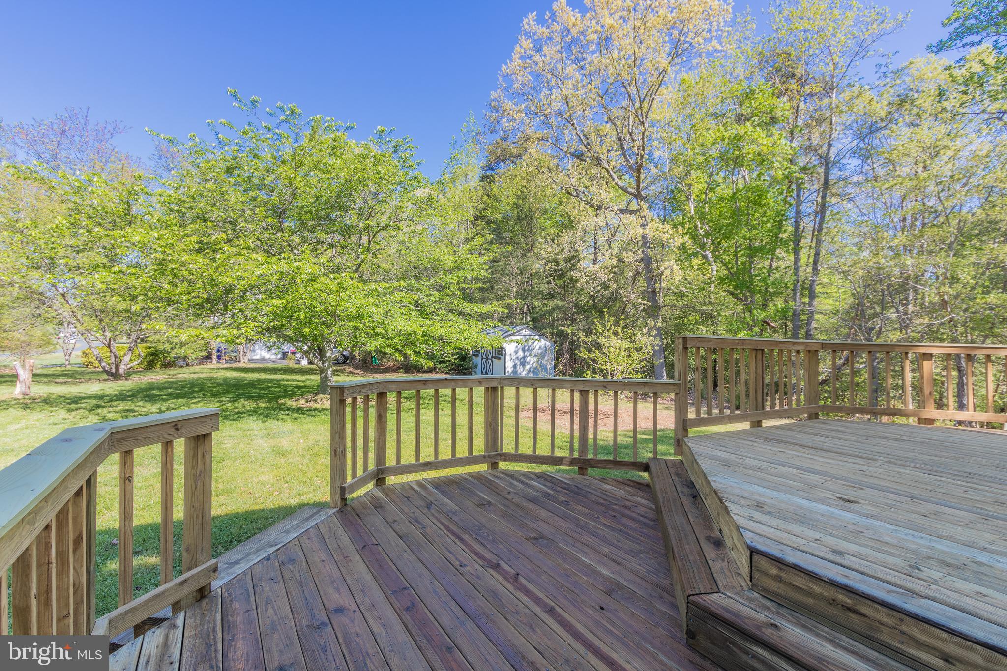 CHAPEL POINT WOODS - Residential