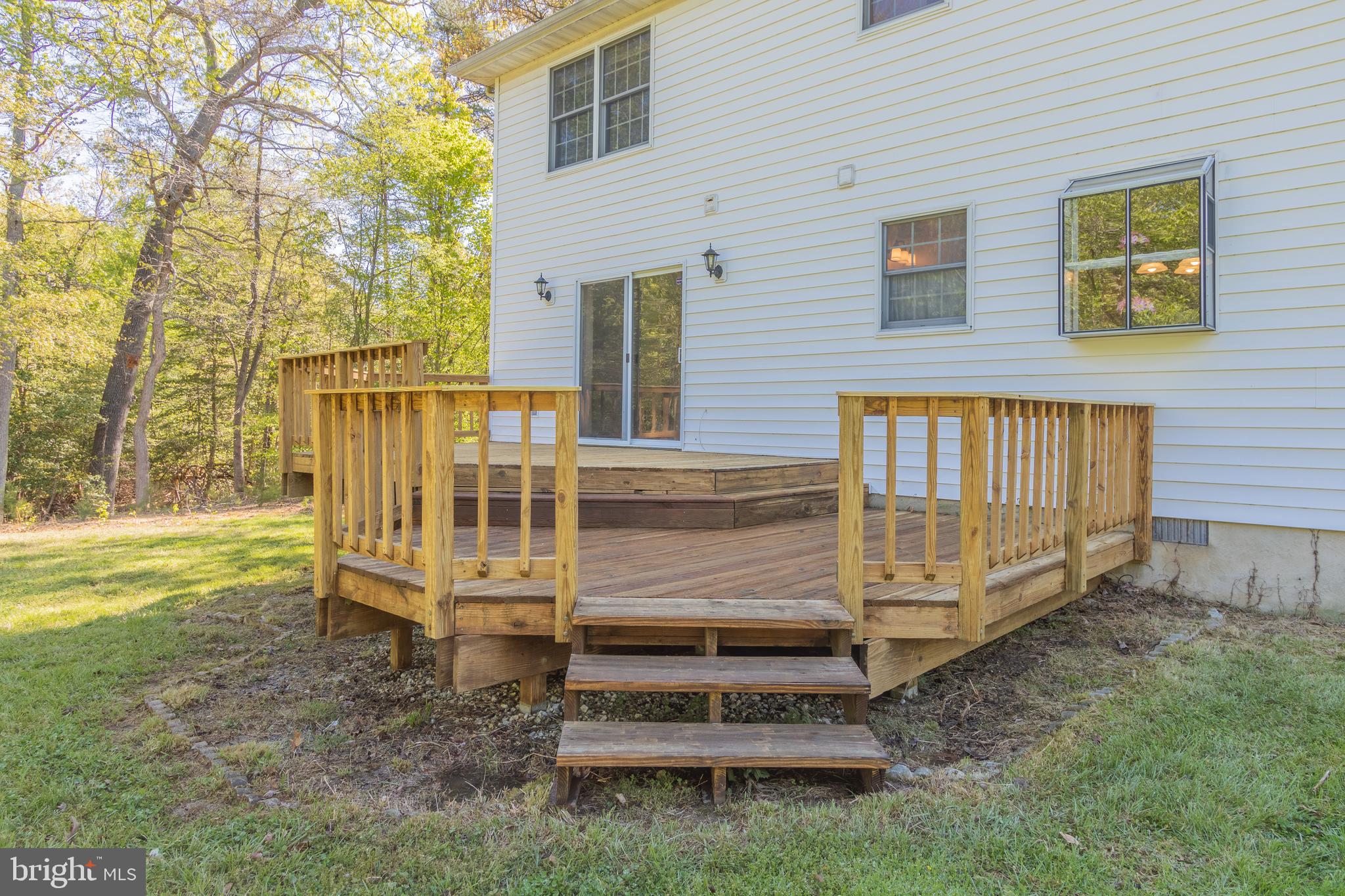 CHAPEL POINT WOODS - Residential