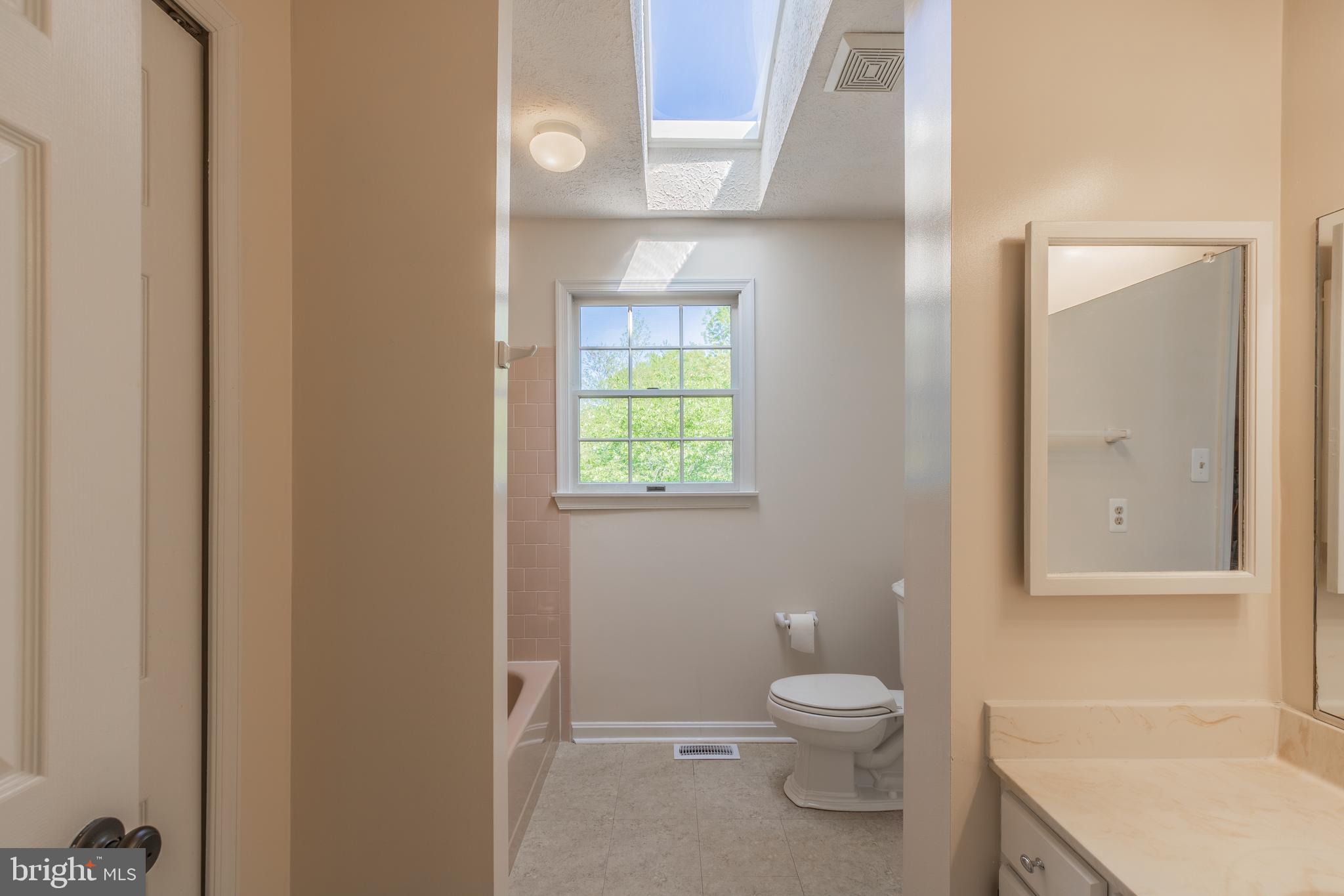 CHAPEL POINT WOODS - Residential