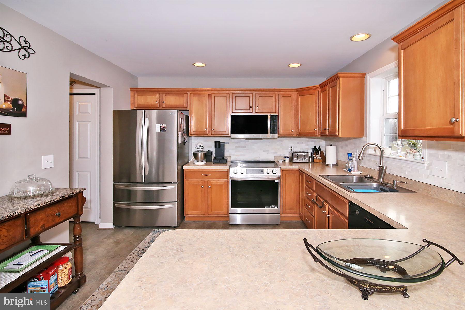 CREEKSIDE - Residential