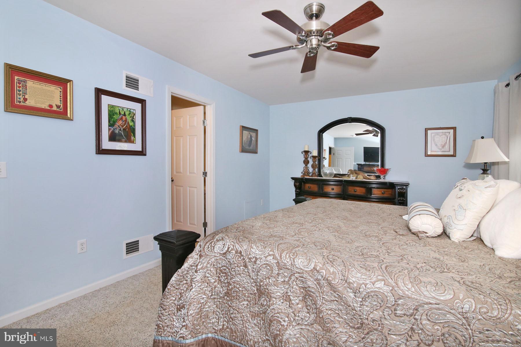 CREEKSIDE - Residential