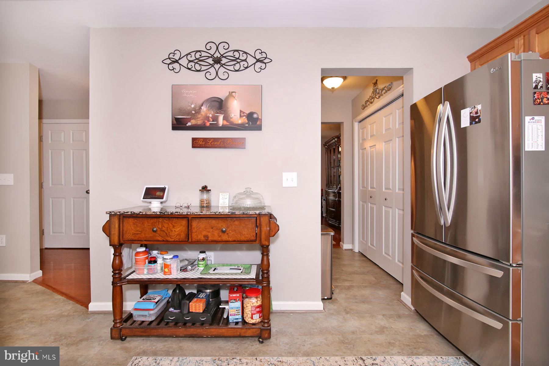 CREEKSIDE - Residential