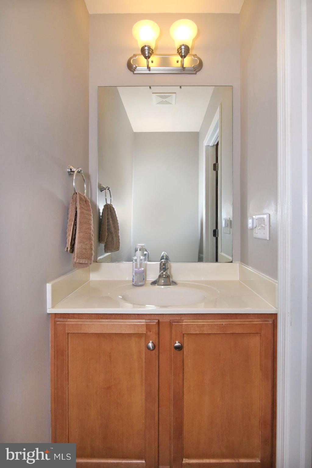 CREEKSIDE - Residential