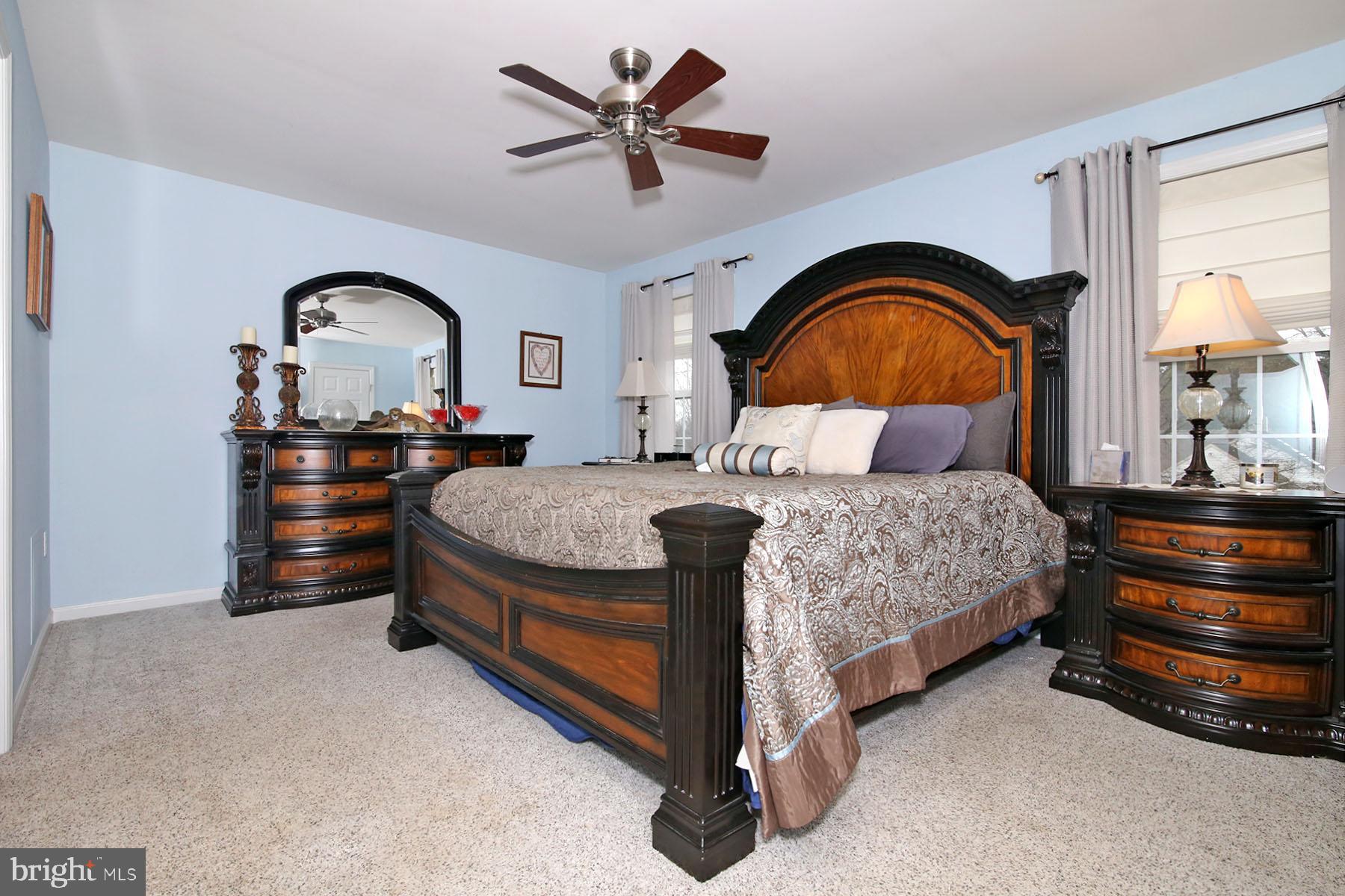 CREEKSIDE - Residential