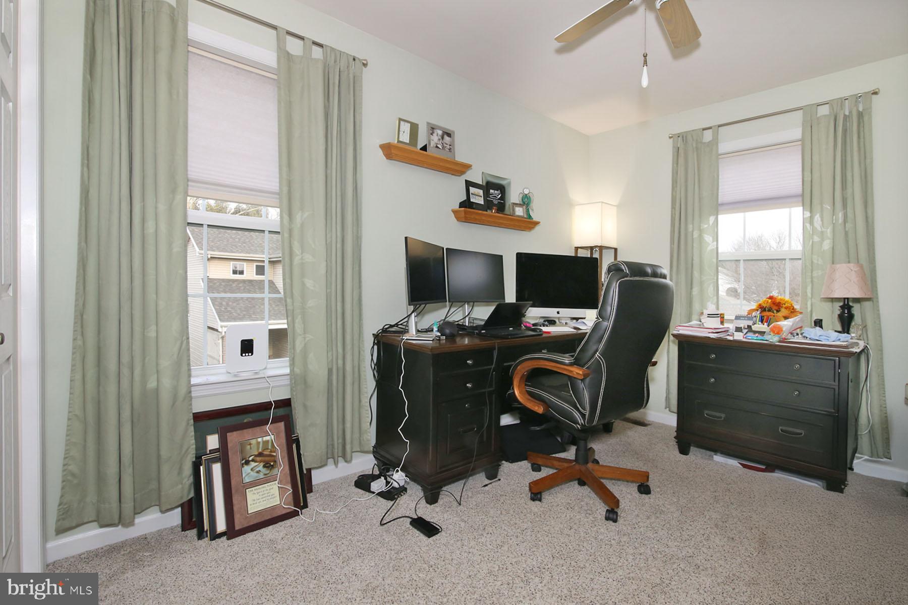 CREEKSIDE - Residential