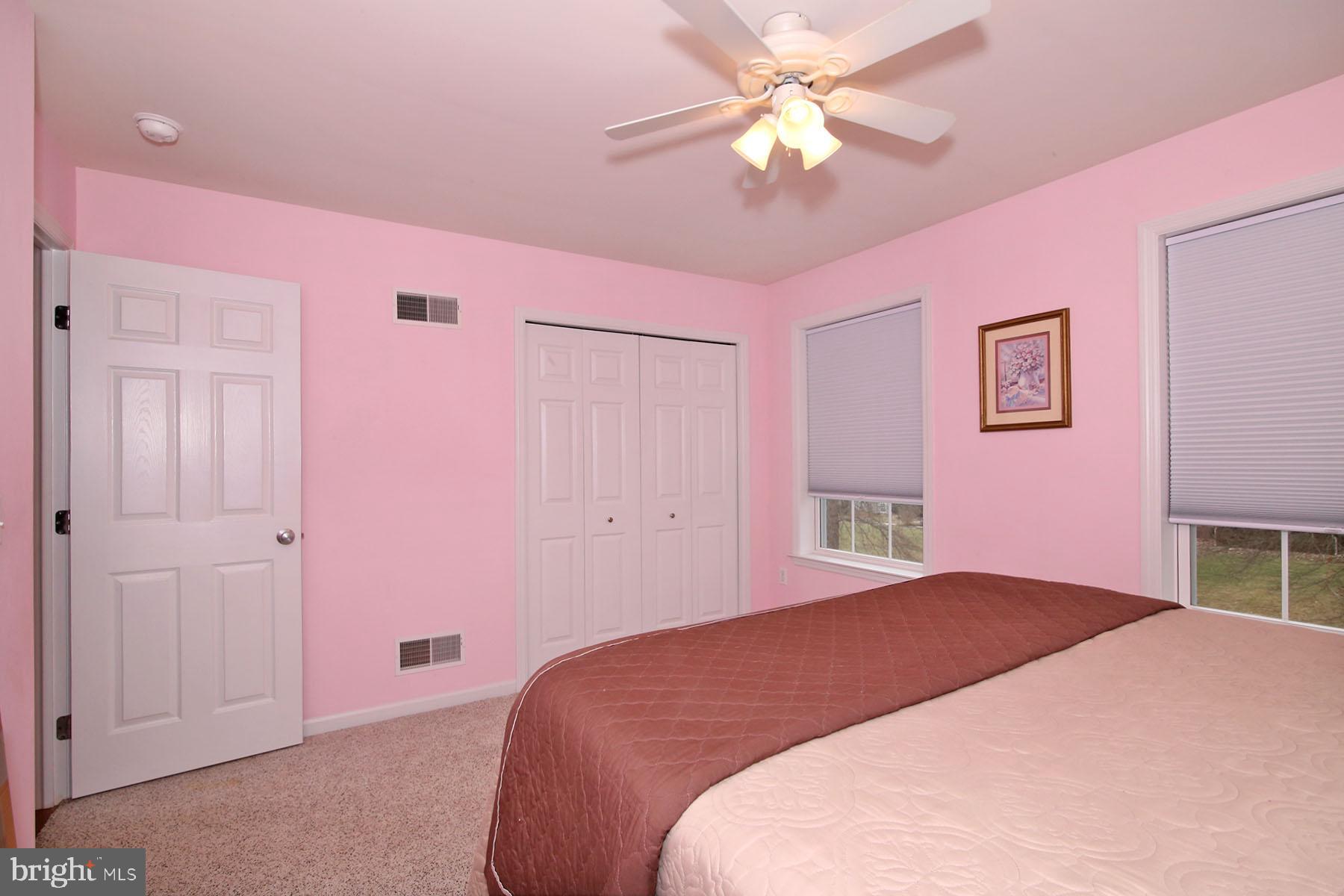 CREEKSIDE - Residential