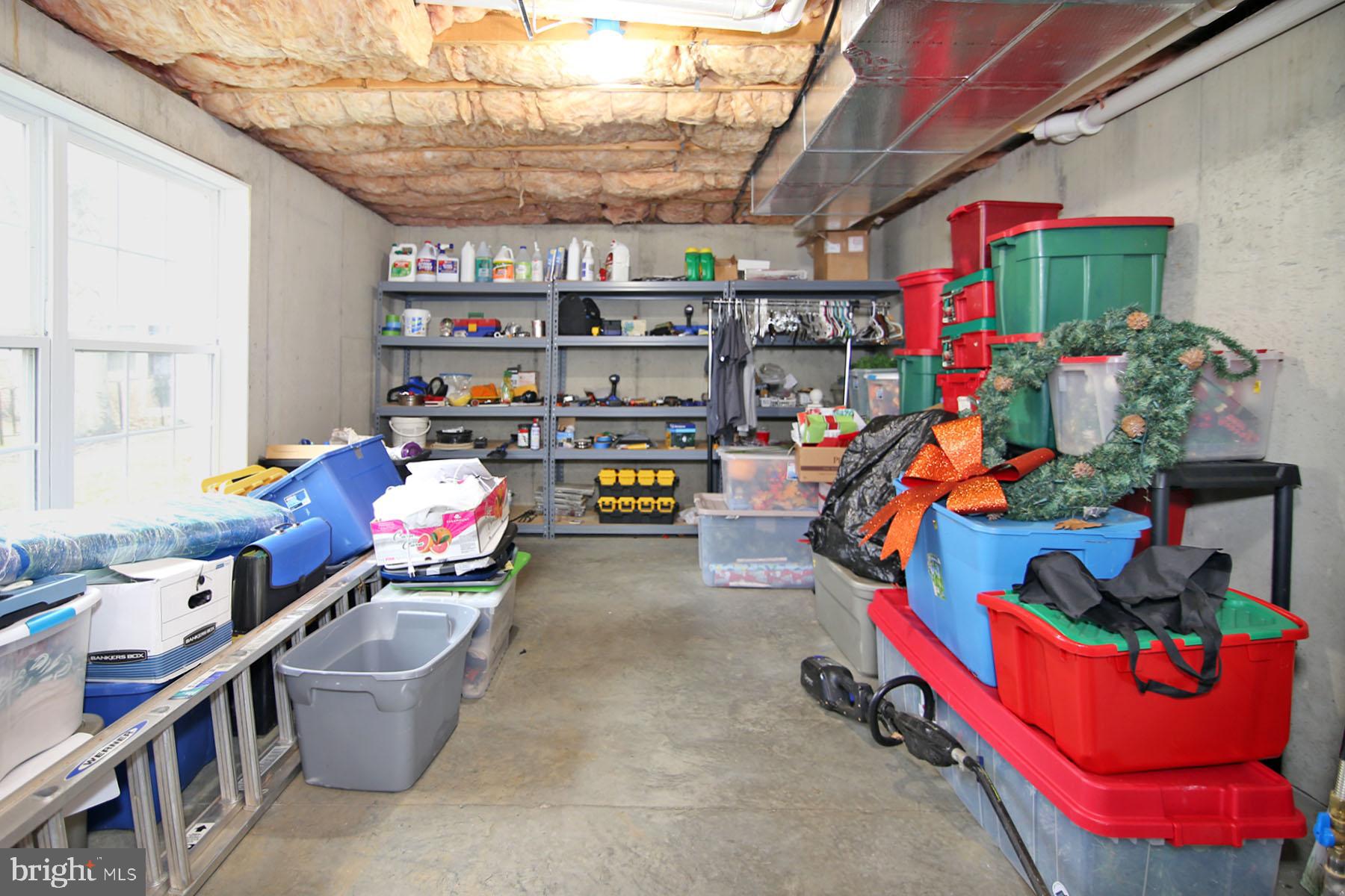 CREEKSIDE - Residential