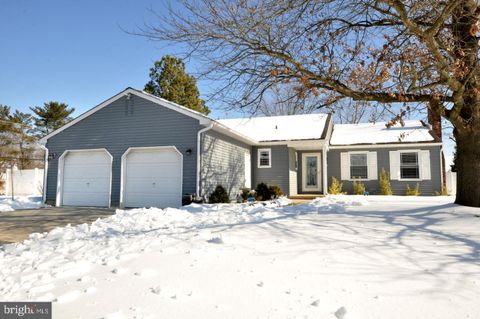 Photo of 44 Greenbrook Drive, MARLTON, NJ 08053 (MLS # NJBL2103878)