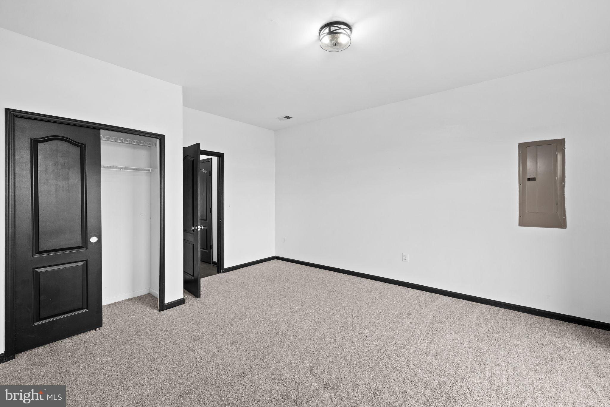 NEW POST ON THE RAPPAHANNOCK - Residential