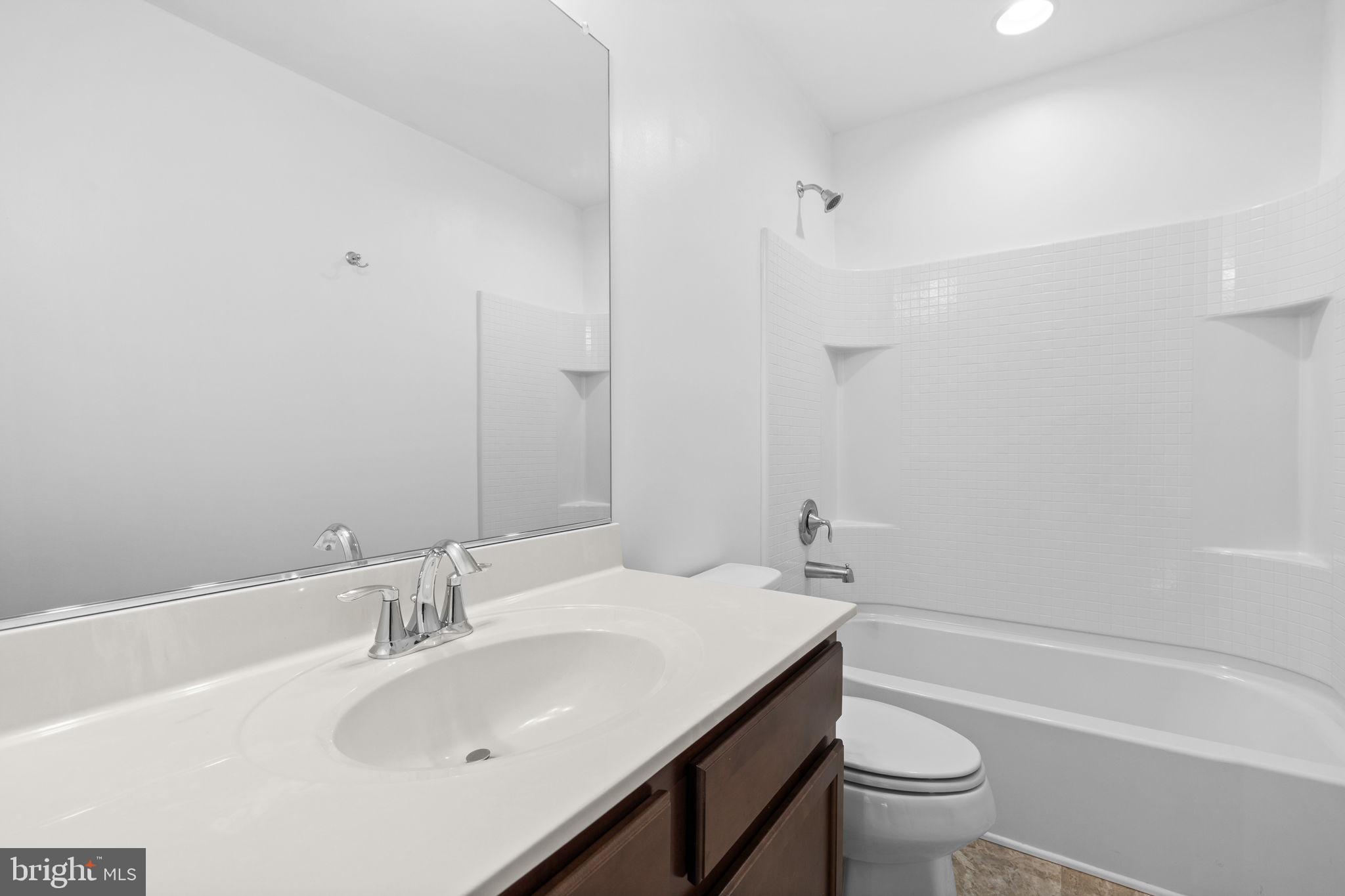 NEW POST ON THE RAPPAHANNOCK - Residential