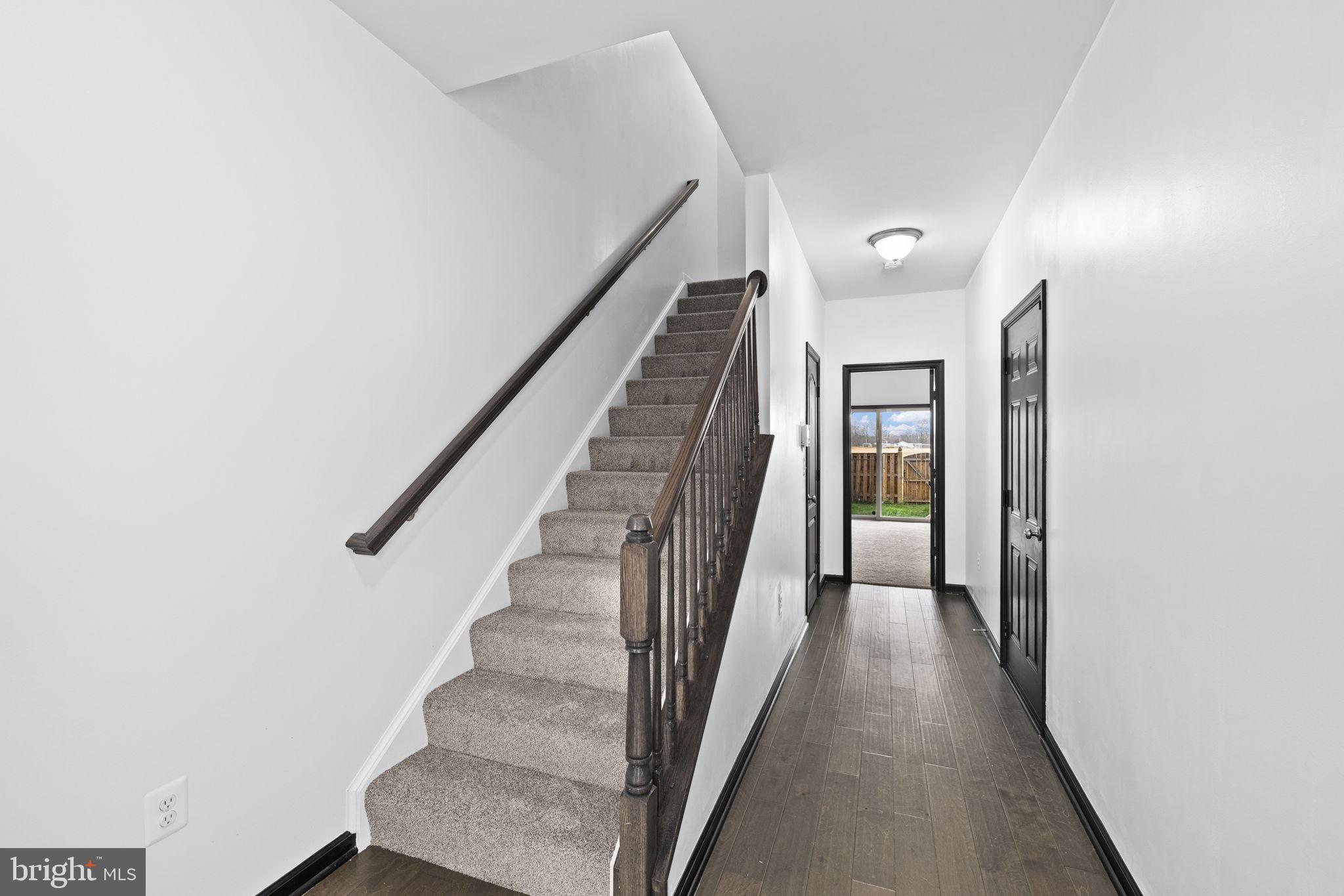 NEW POST ON THE RAPPAHANNOCK - Residential