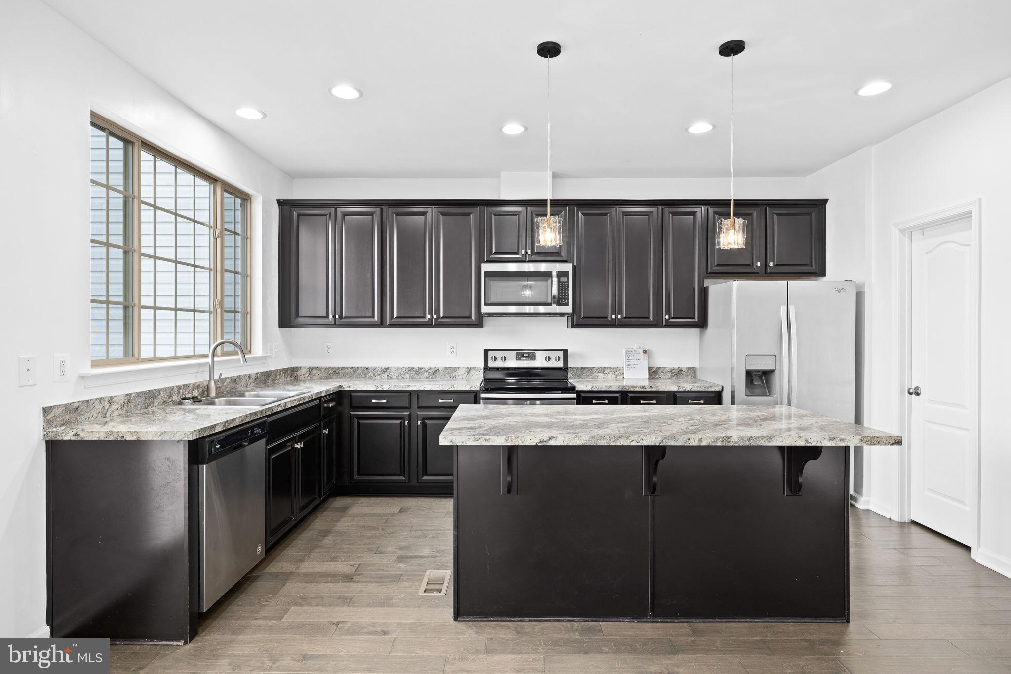 NEW POST ON THE RAPPAHANNOCK - Residential